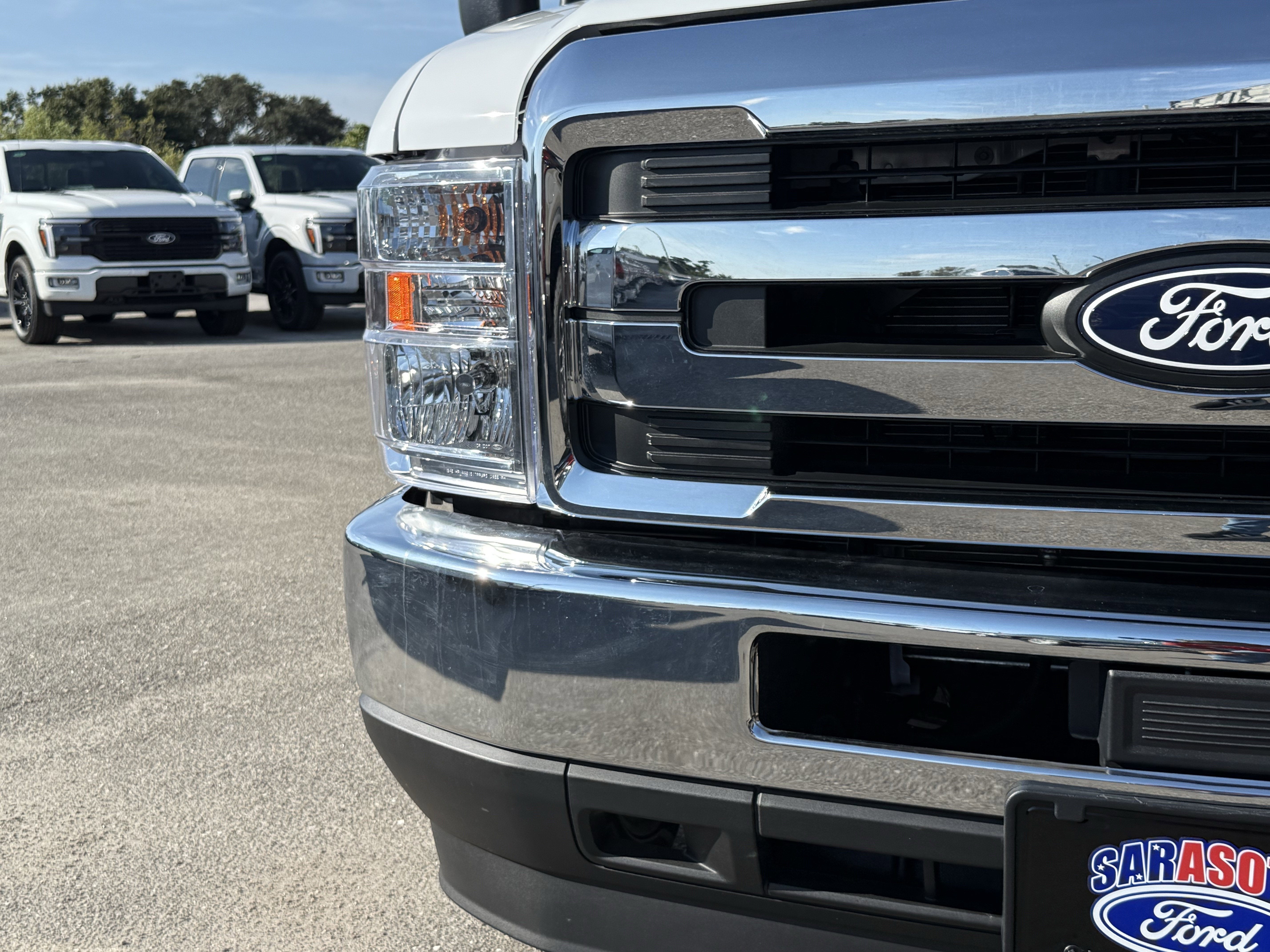 2026 Ford E-350SD E-350 SRW