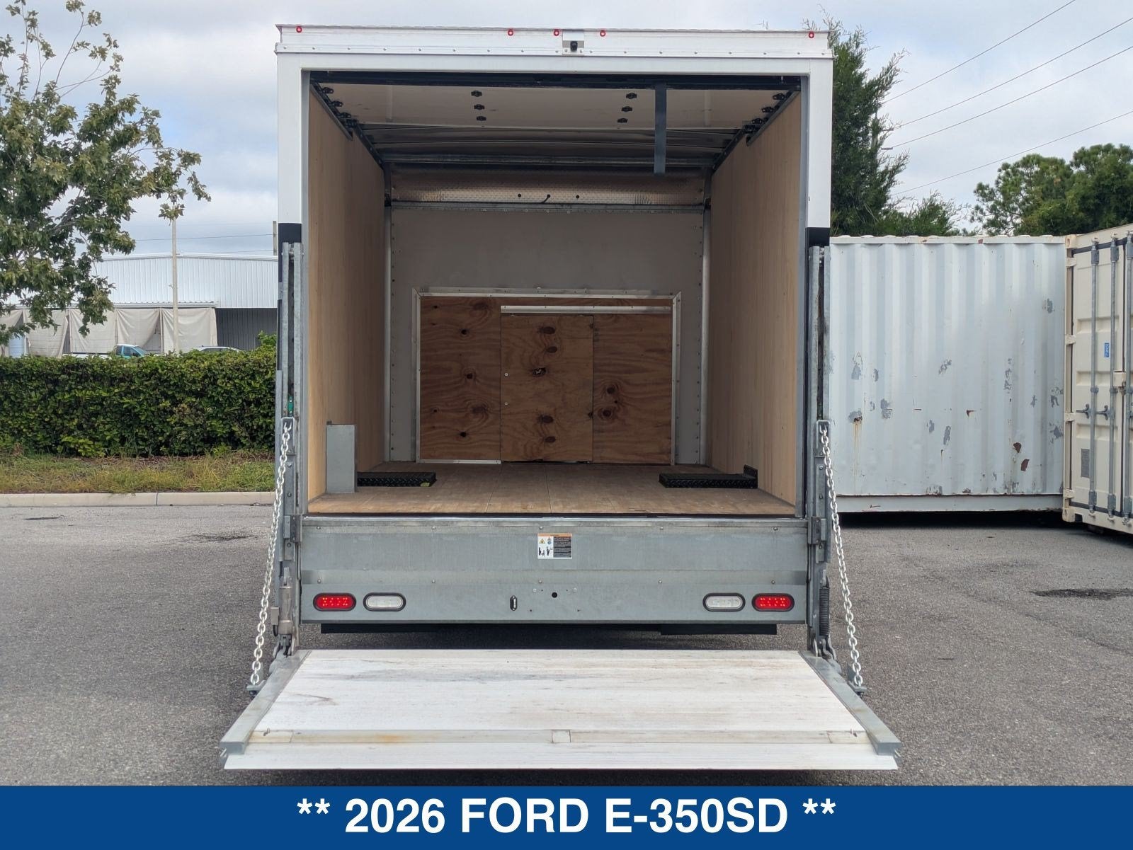 2026 Ford E-350SD E-350 SRW