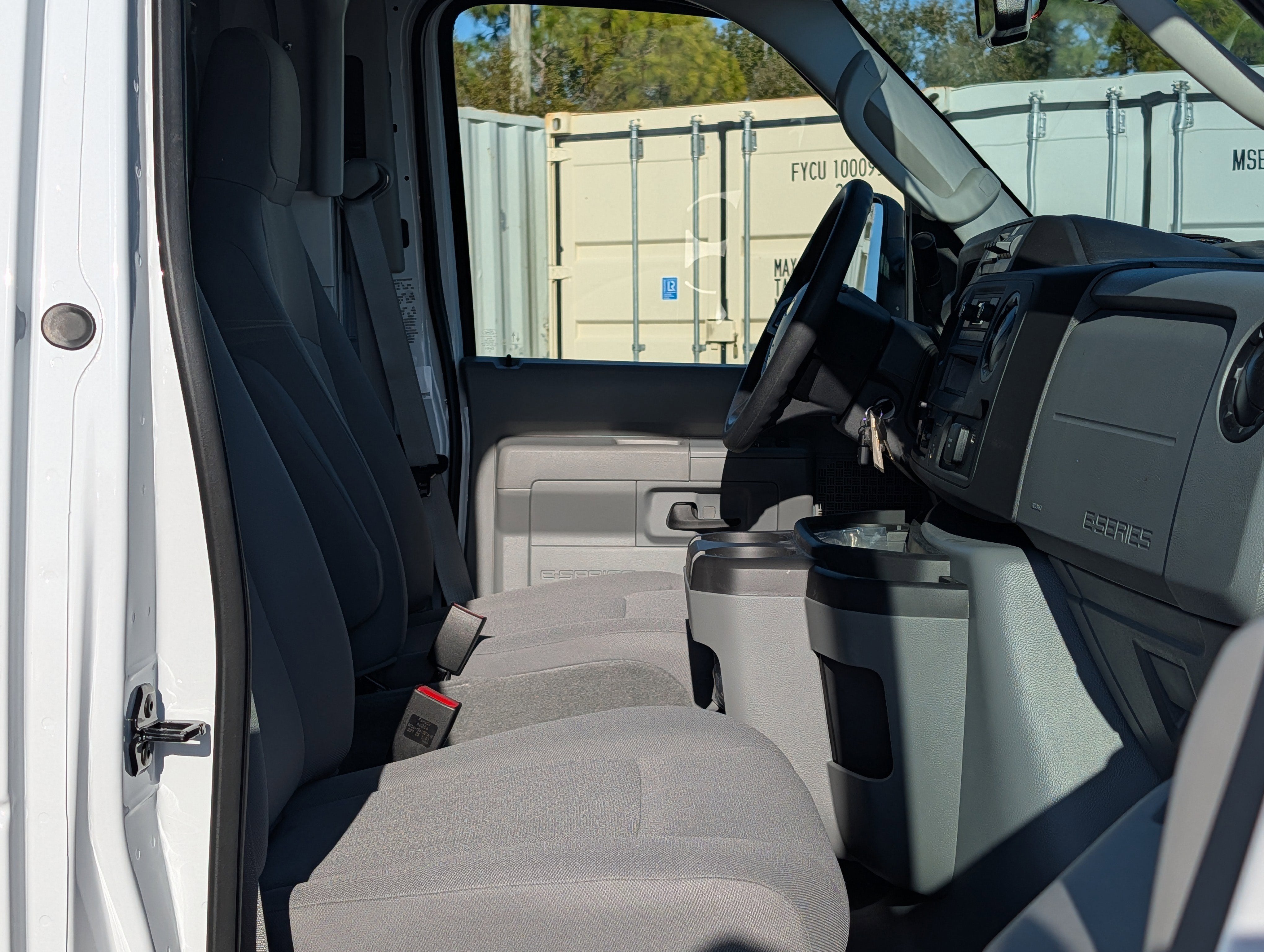 2026 Ford E-350SD E-350 SRW