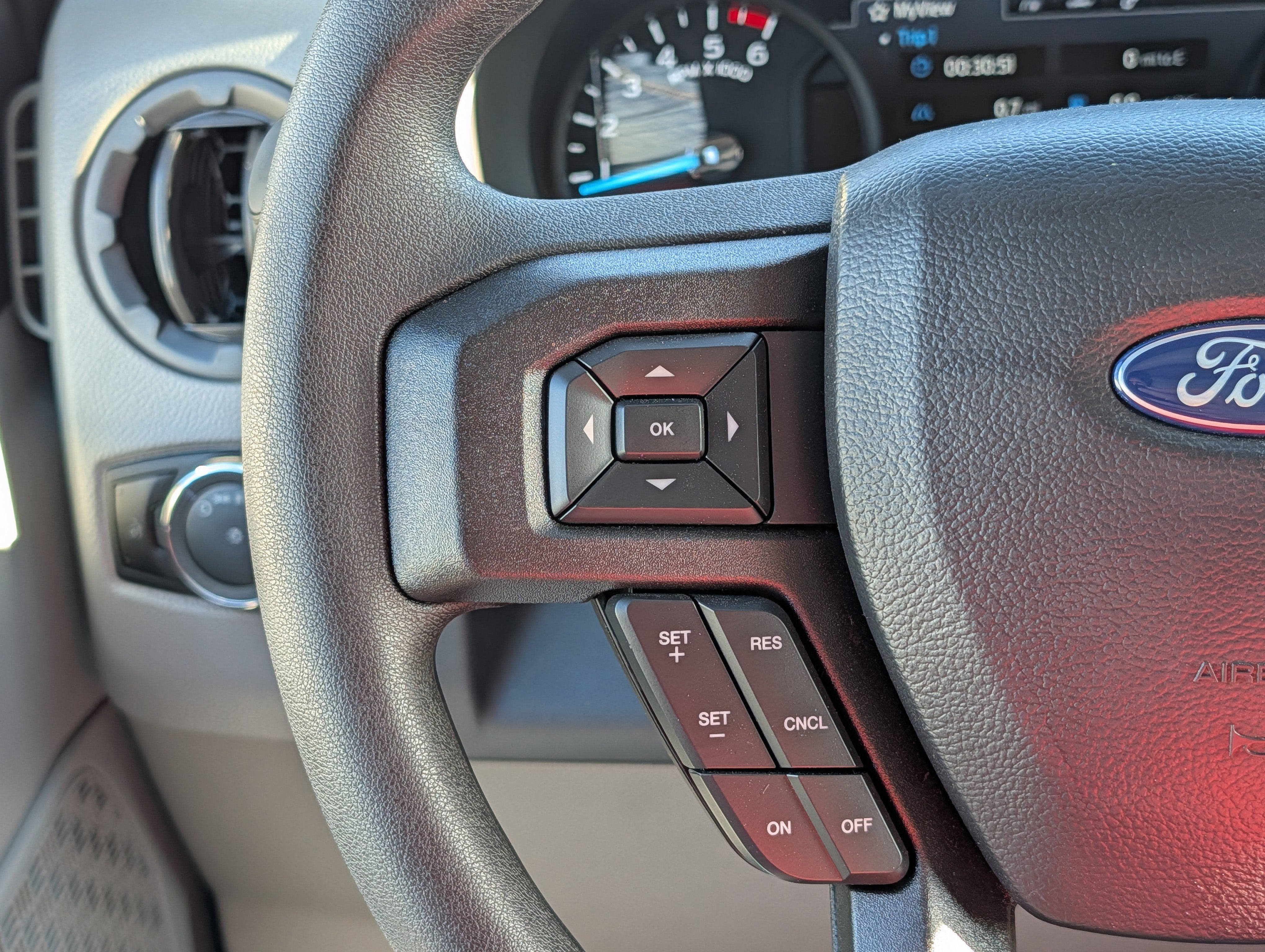 2026 Ford E-350SD E-350 SRW