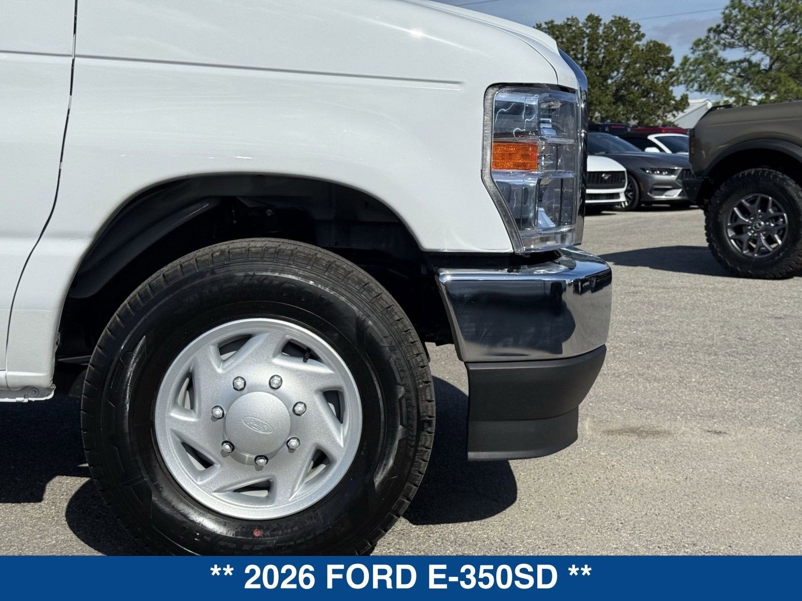 2026 Ford E-350SD E-350 SRW
