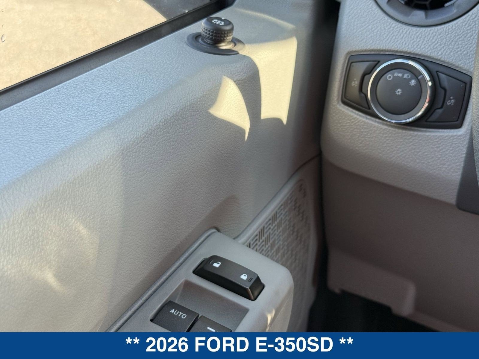 2026 Ford E-350SD E-350 SRW