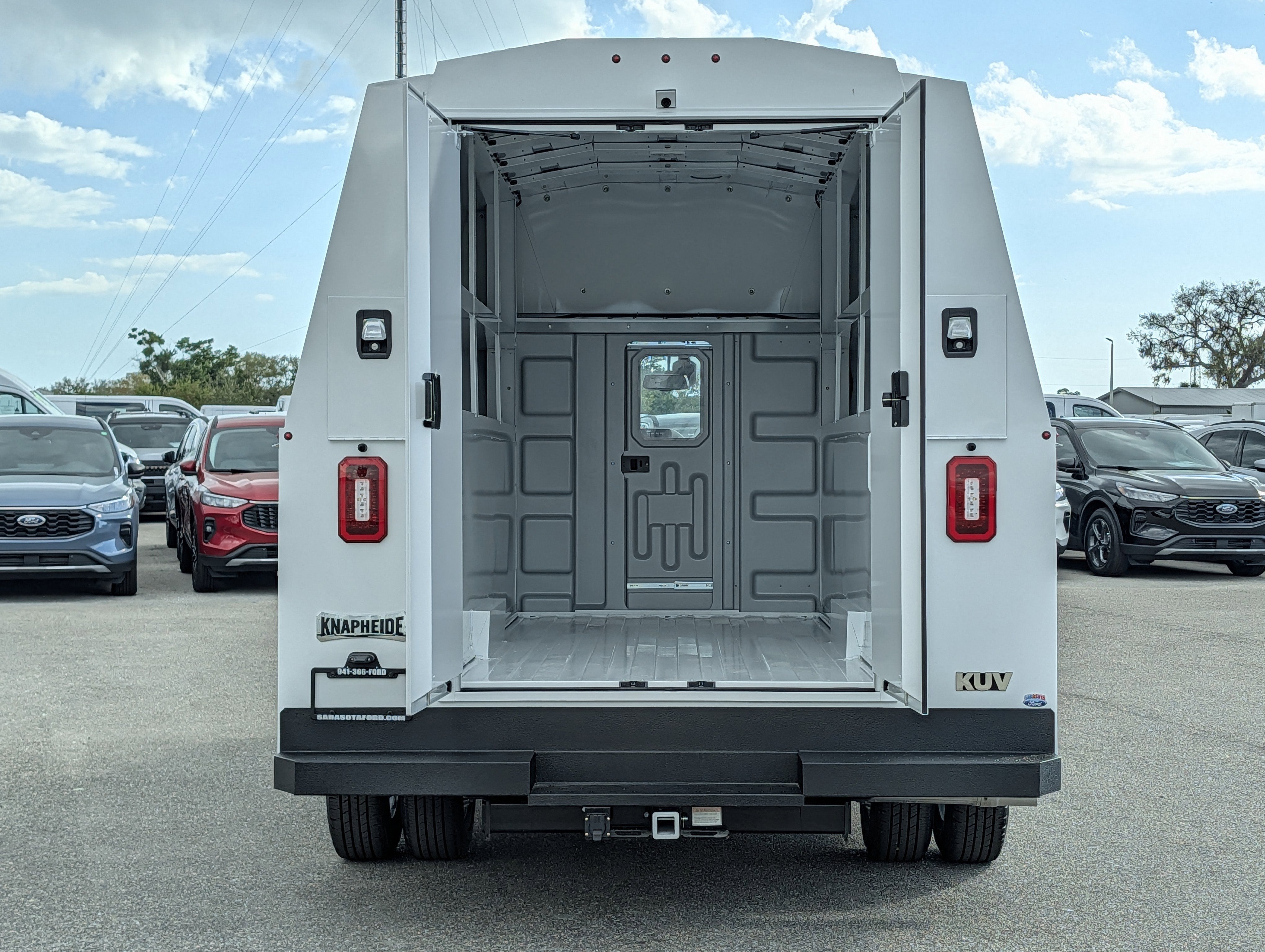 2026 Ford E-350SD E-350 SRW