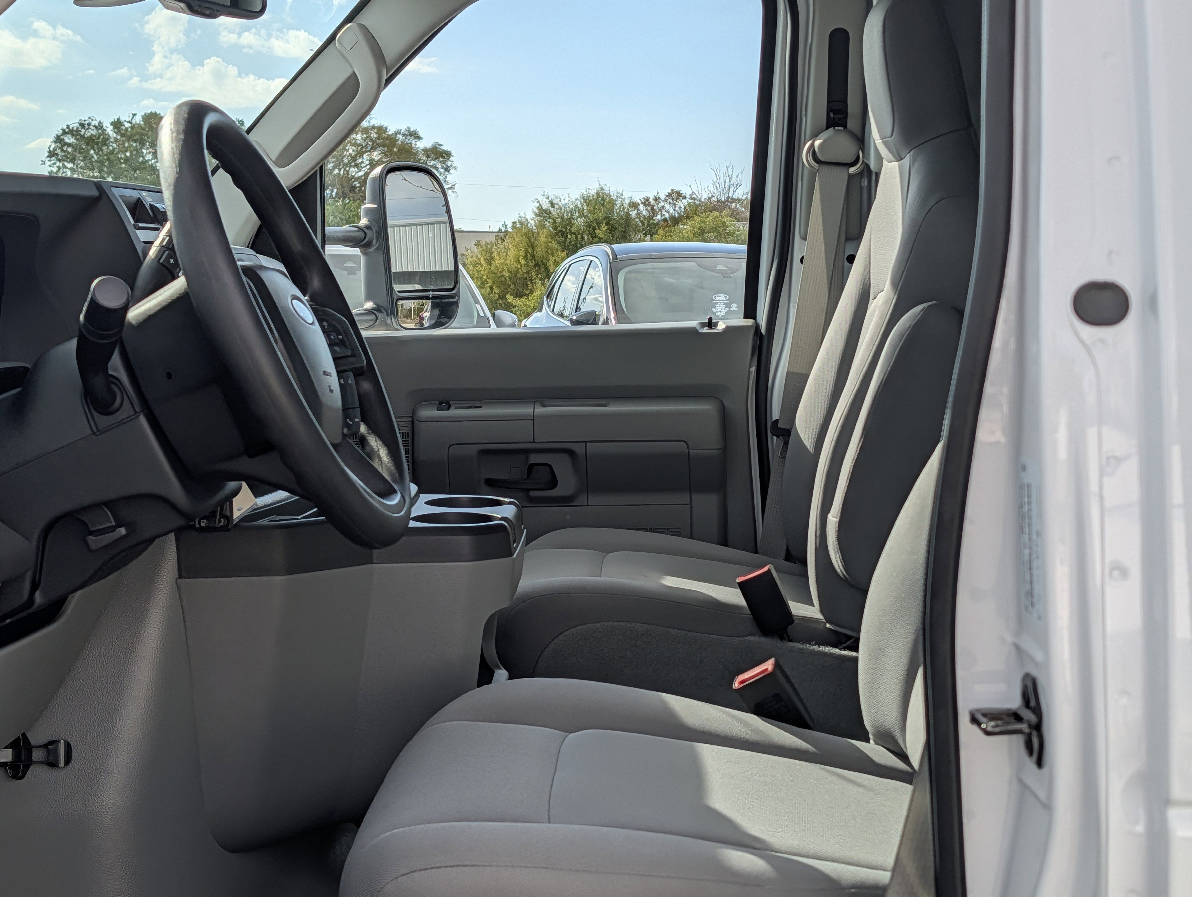 2026 Ford E-350SD E-350 SRW