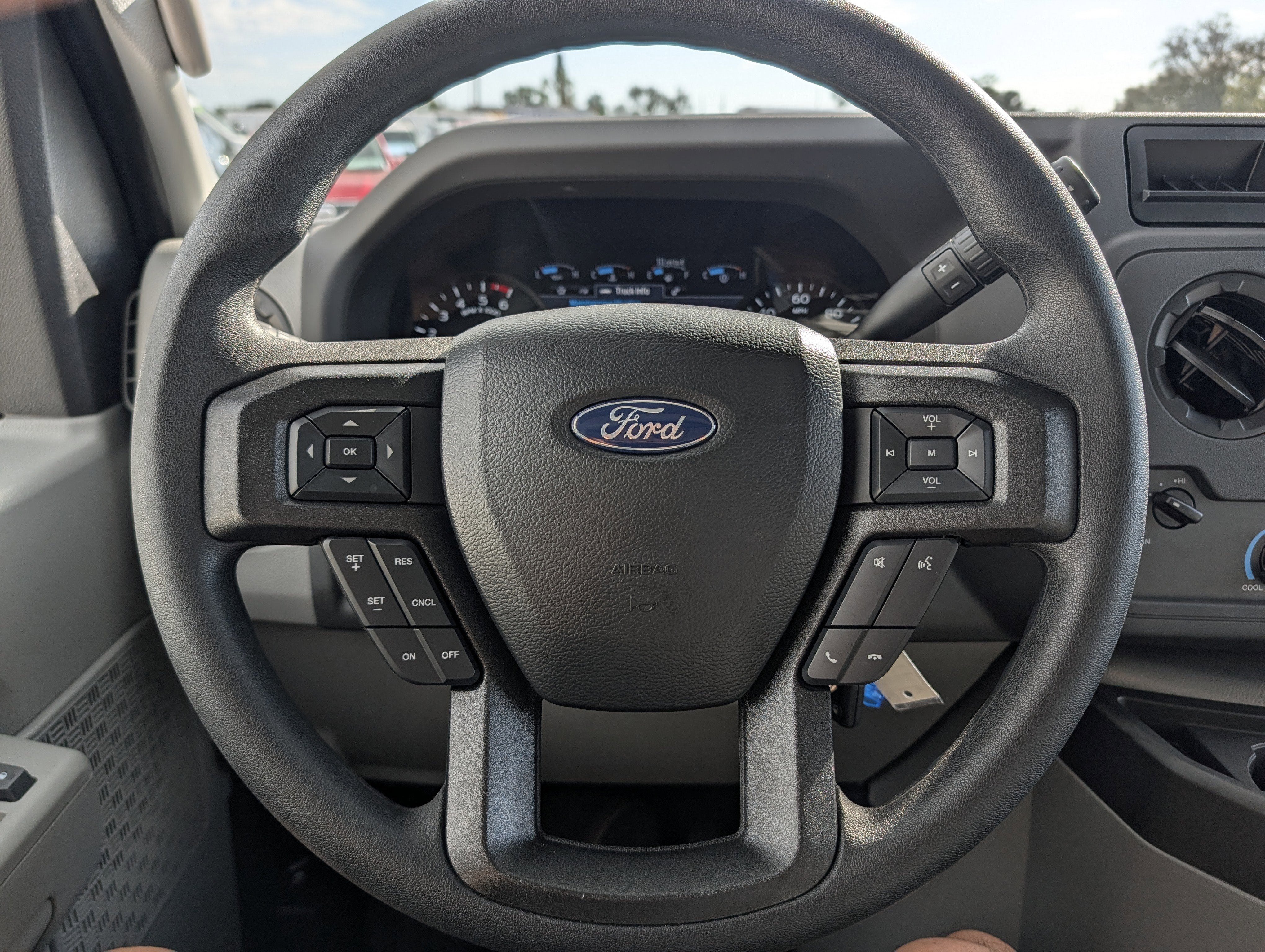 2026 Ford E-350SD E-350 SRW