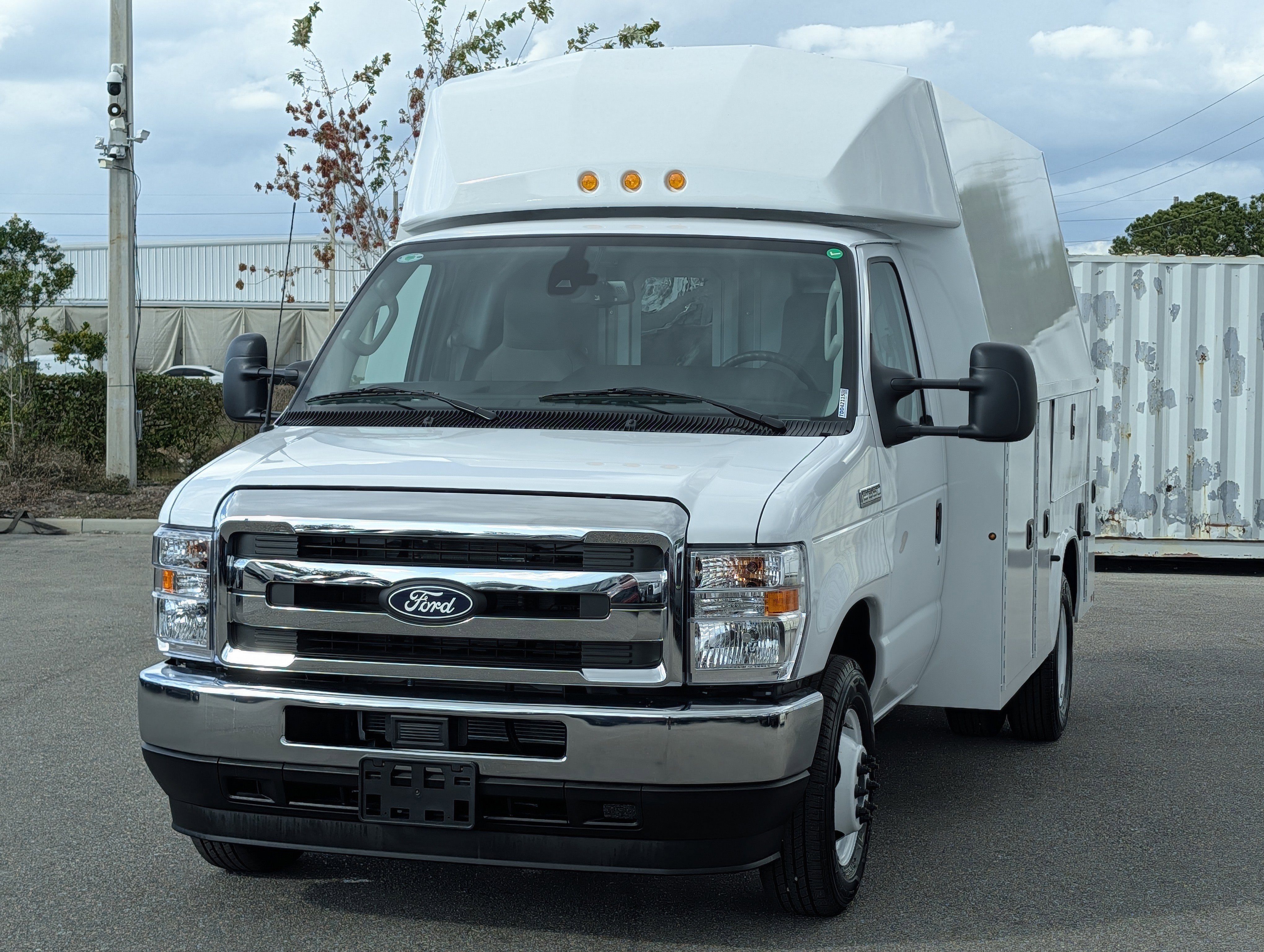 2026 Ford E-350SD E-350 SRW