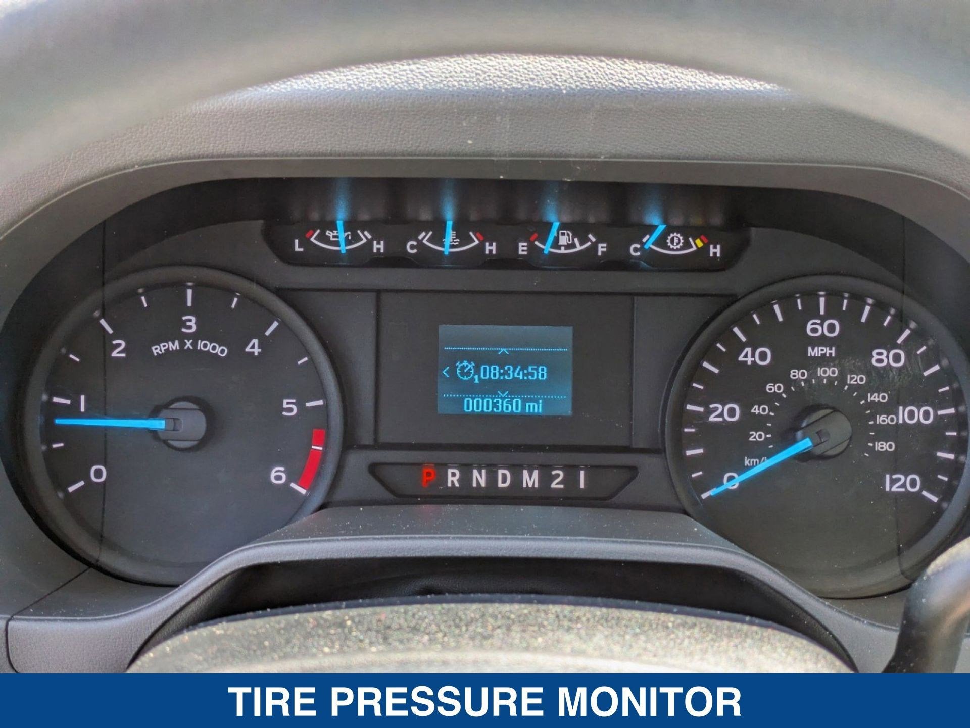 2025 Ford E-Series Cutaway E-350 SRW