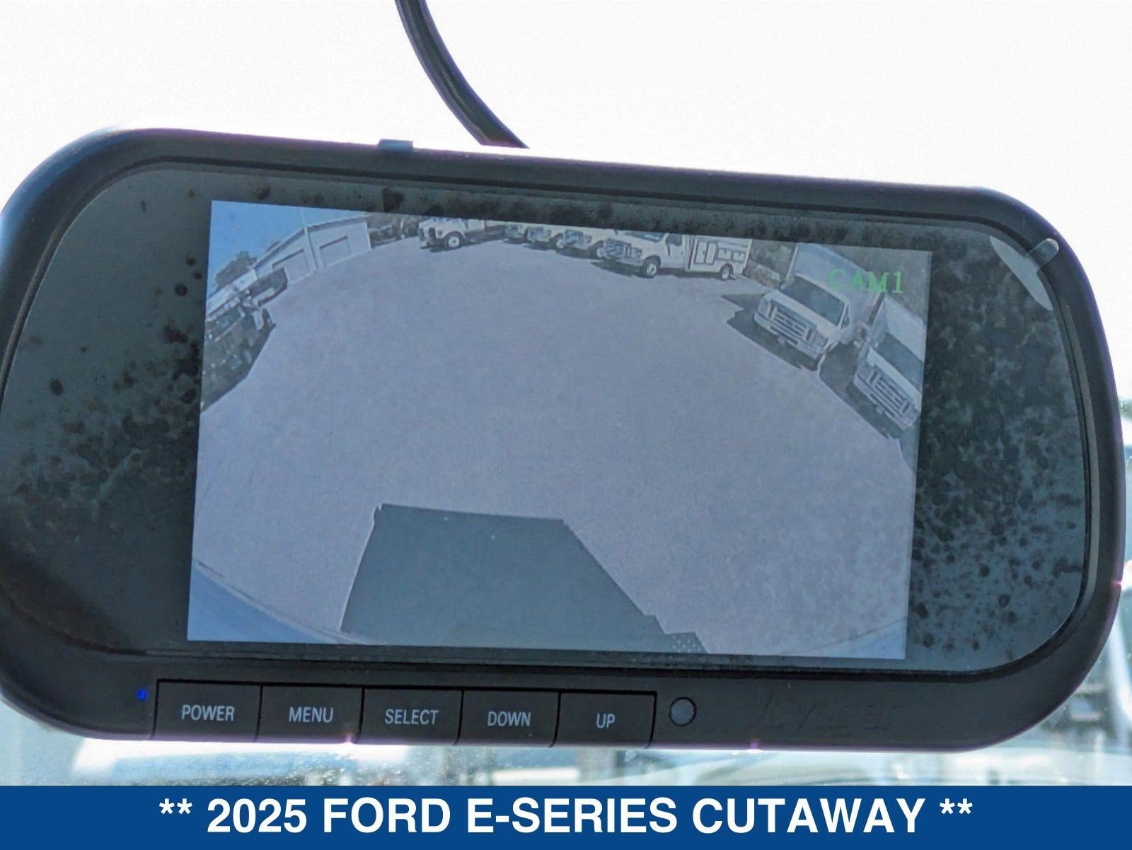 2025 Ford E-Series Cutaway E-350 SRW