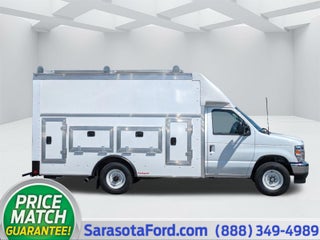 2025 Ford E-Series Cutaway E-350 SRW
