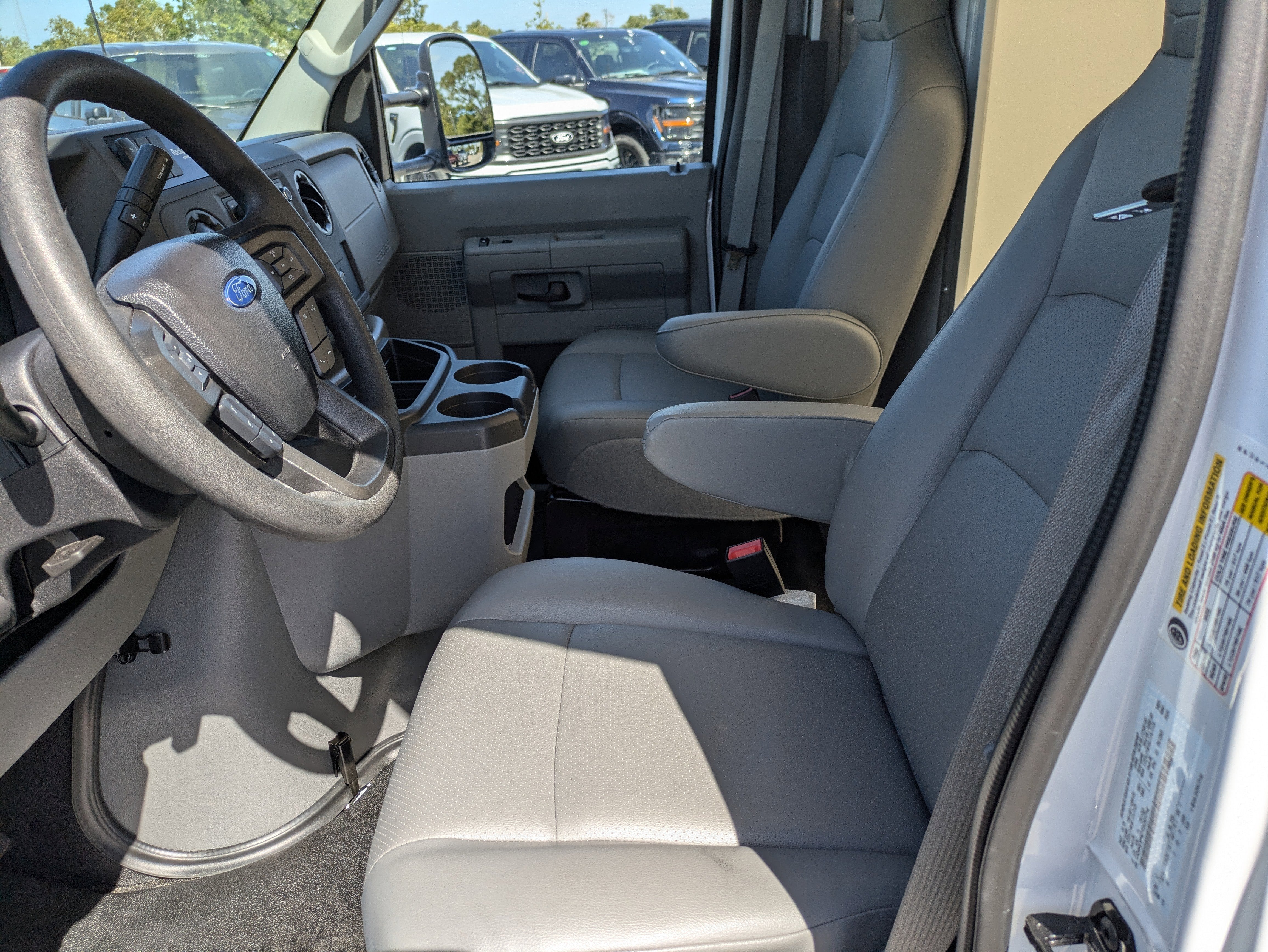 2026 Ford E-350SD E-350 SRW