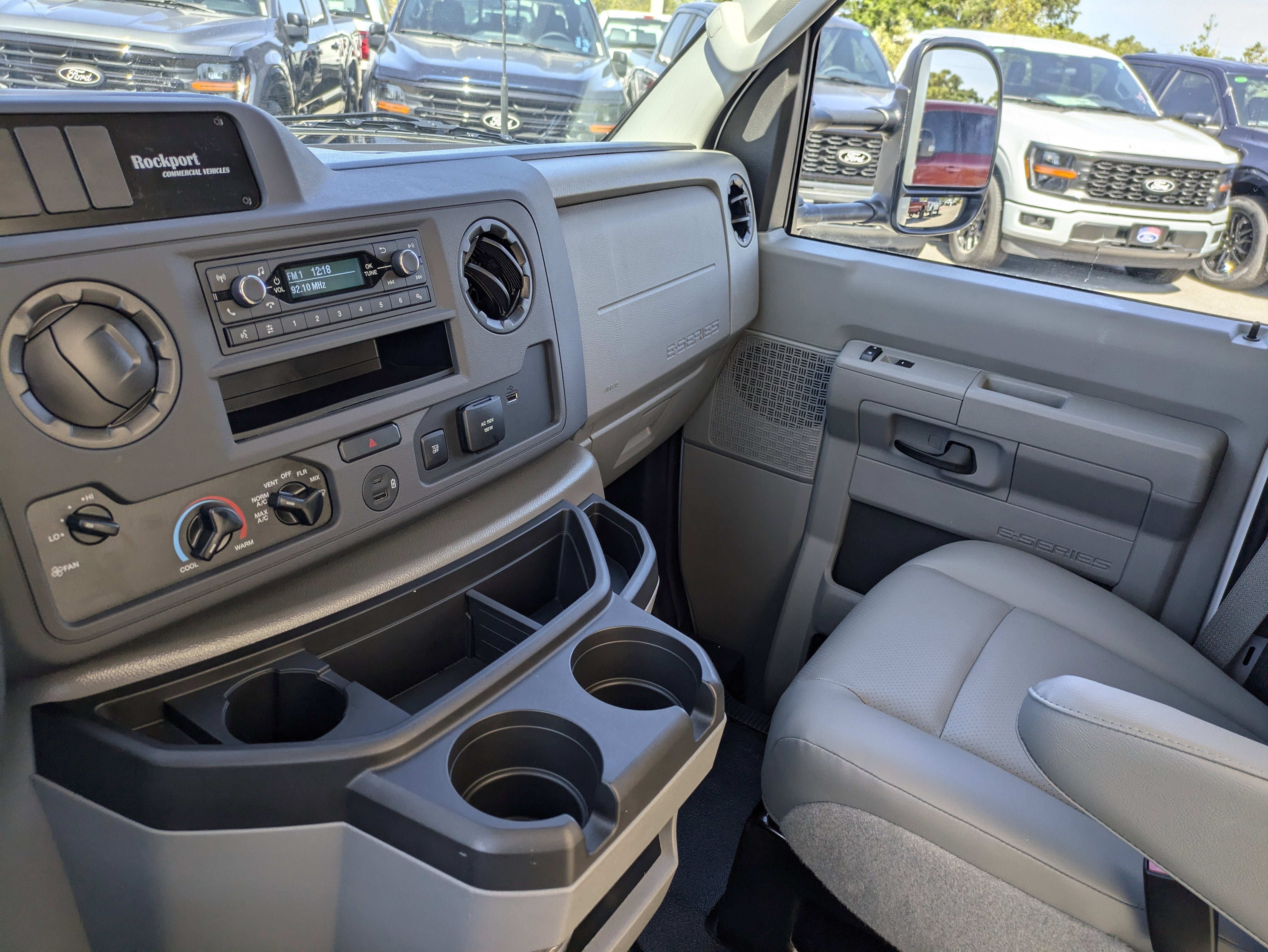 2026 Ford E-350SD E-350 SRW