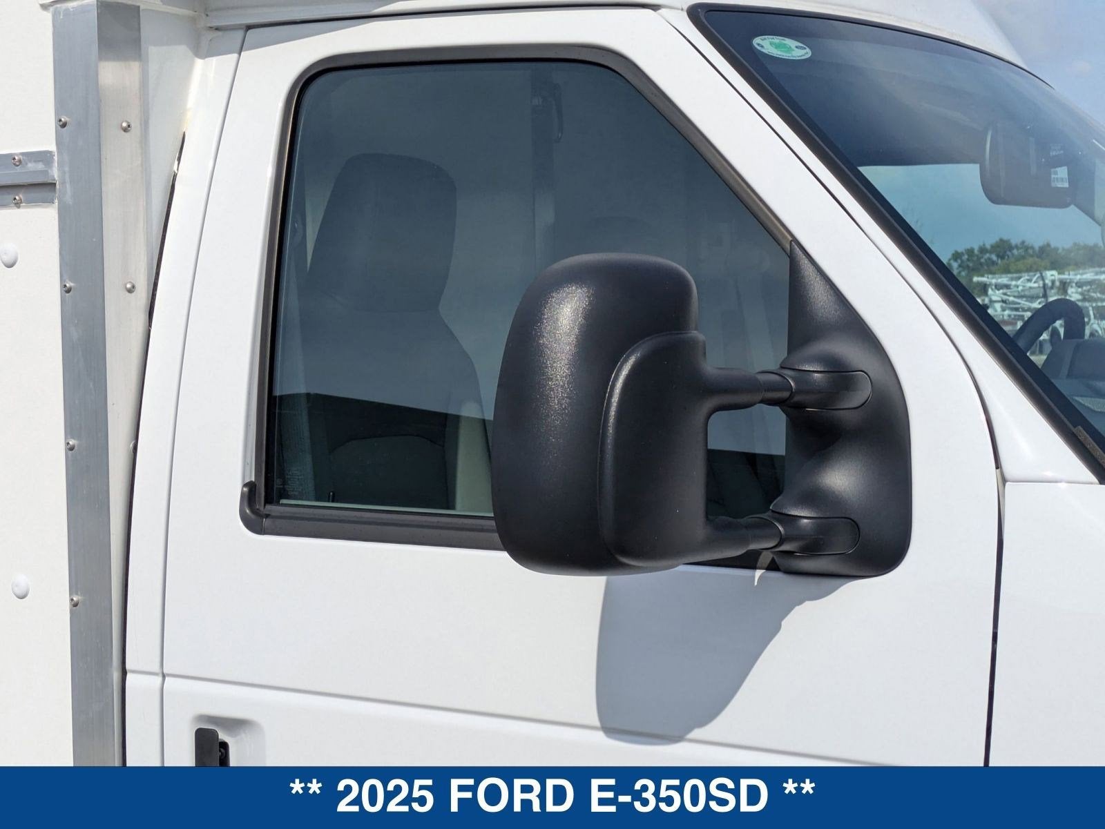 2025 Ford E-350SD E-350 SRW