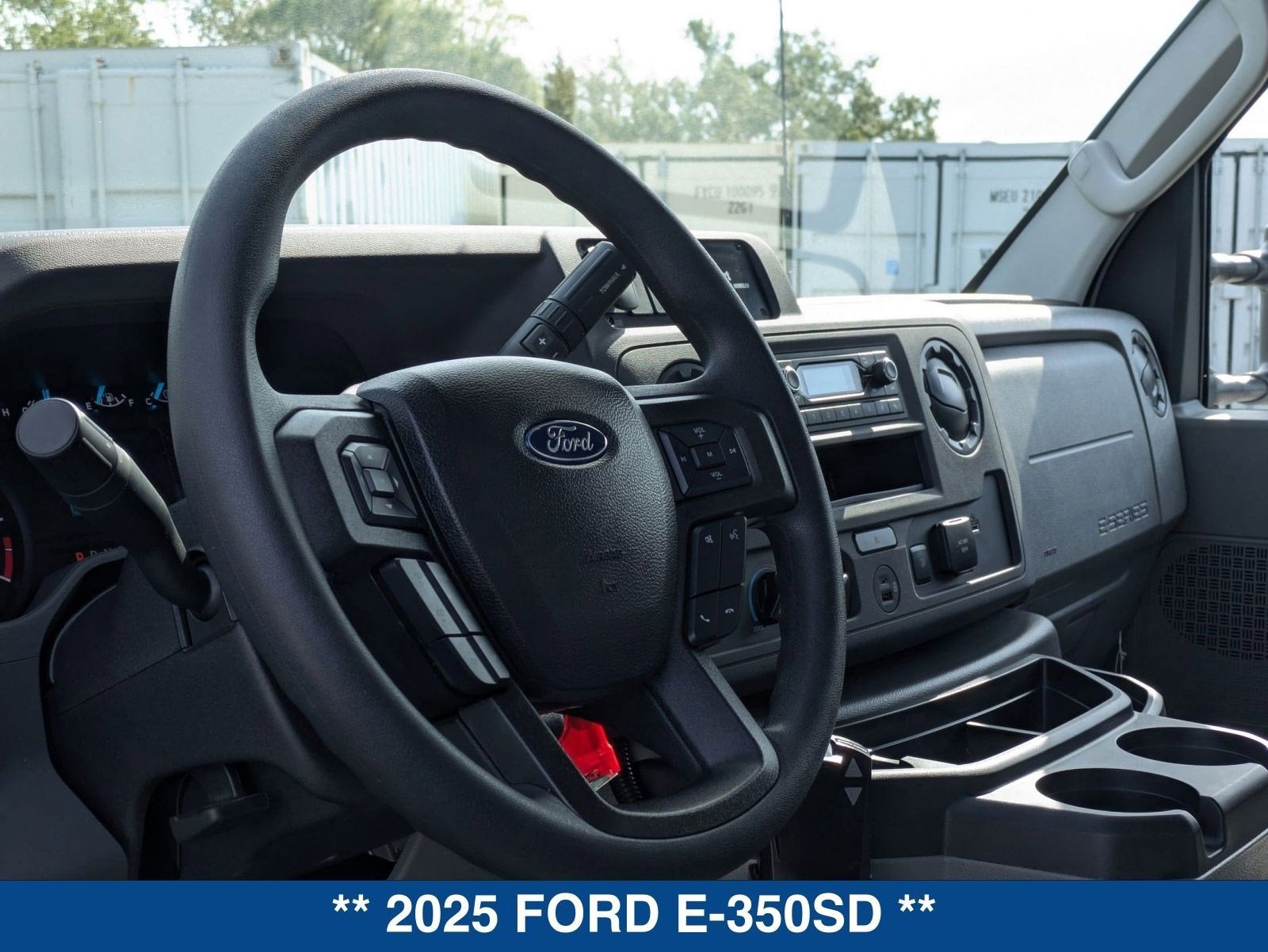 2025 Ford E-350SD E-350 SRW