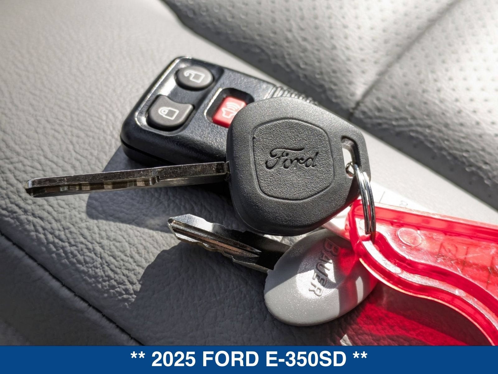 2025 Ford E-Series Cutaway Base - Photo 28
