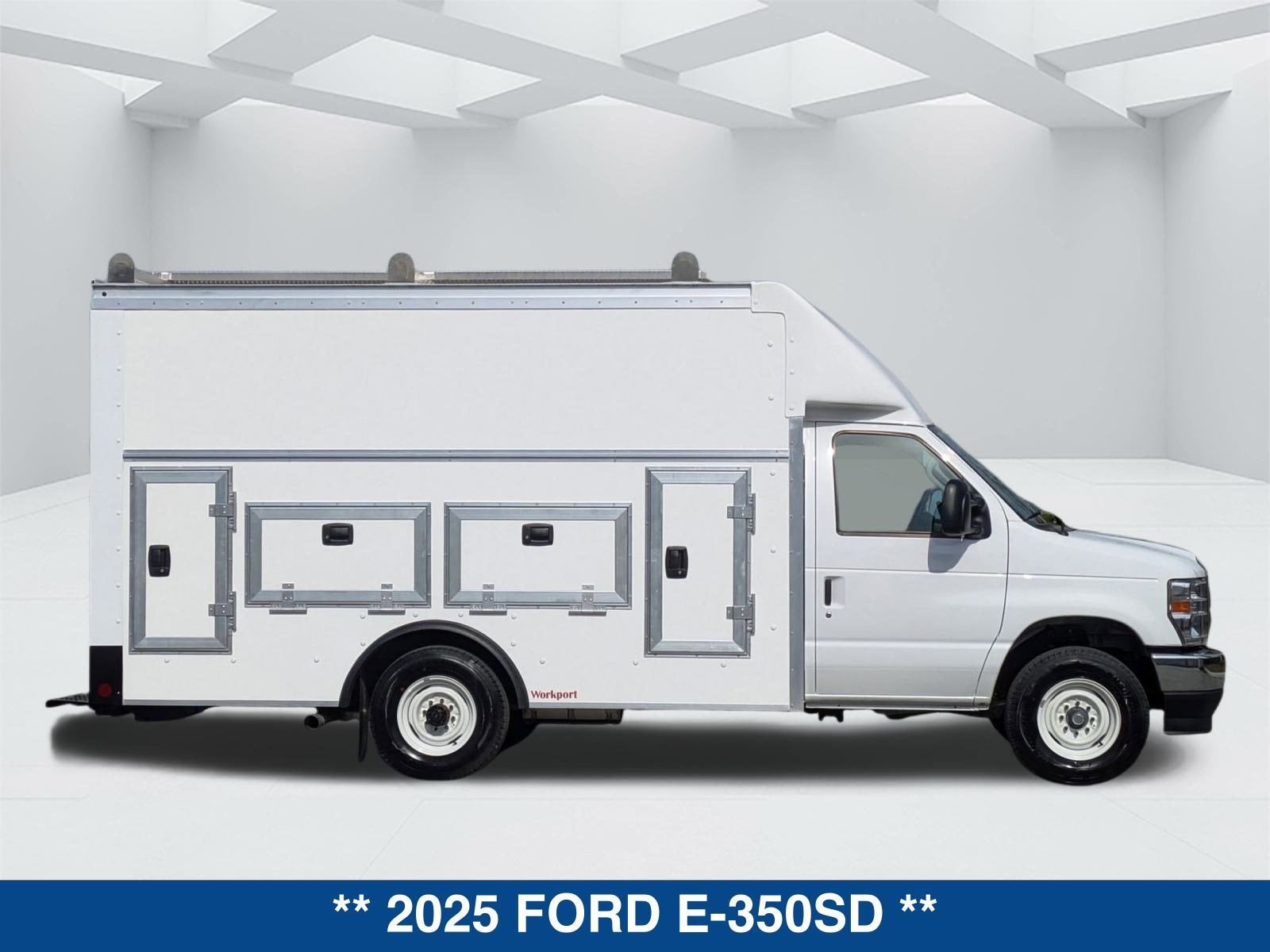 2025 Ford E-350SD E-350 SRW