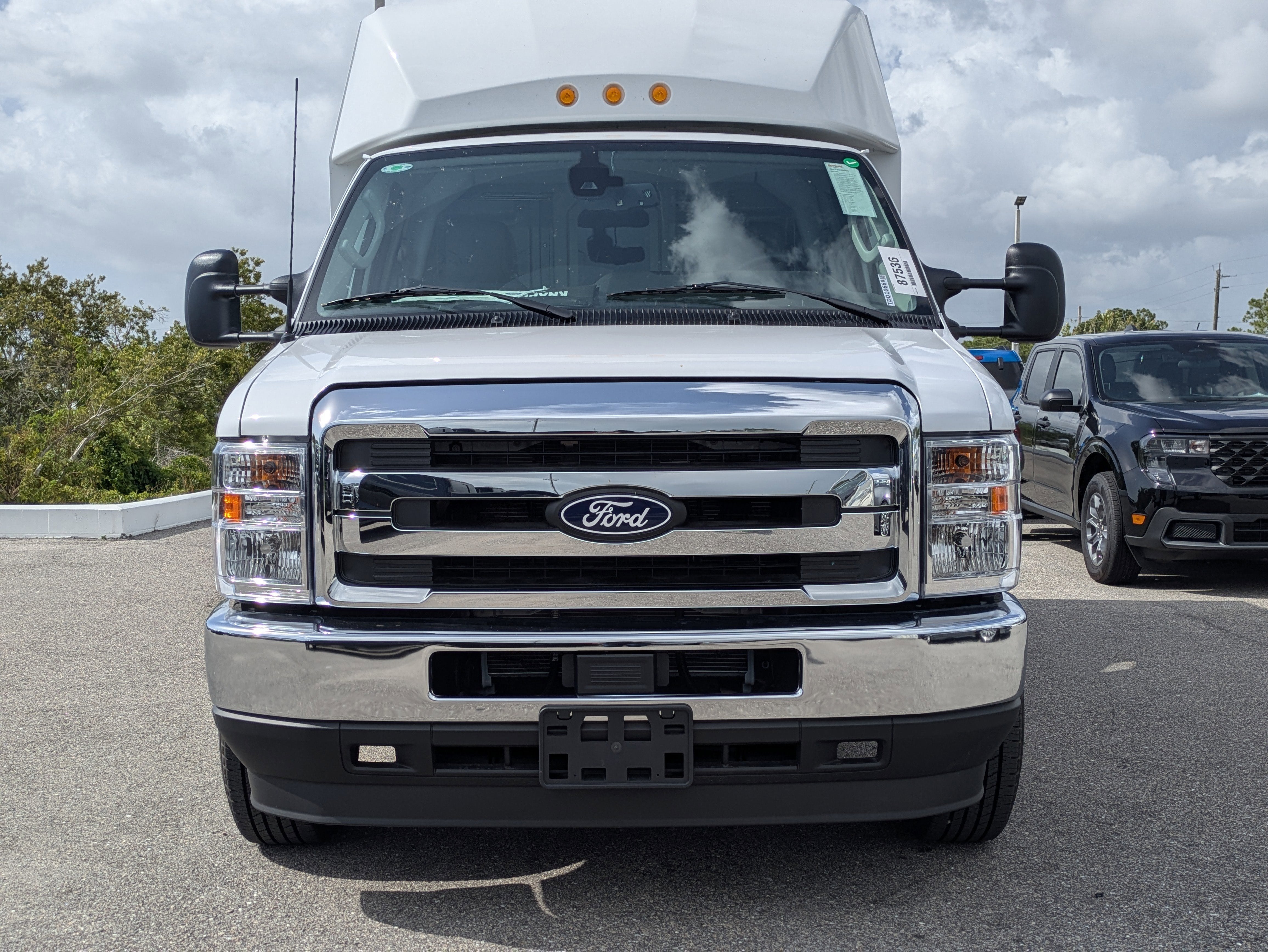 2026 Ford E-350SD E-350 SRW