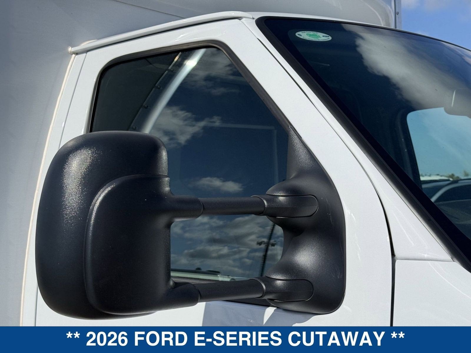 2026 Ford E-Series Cutaway E-350 SRW