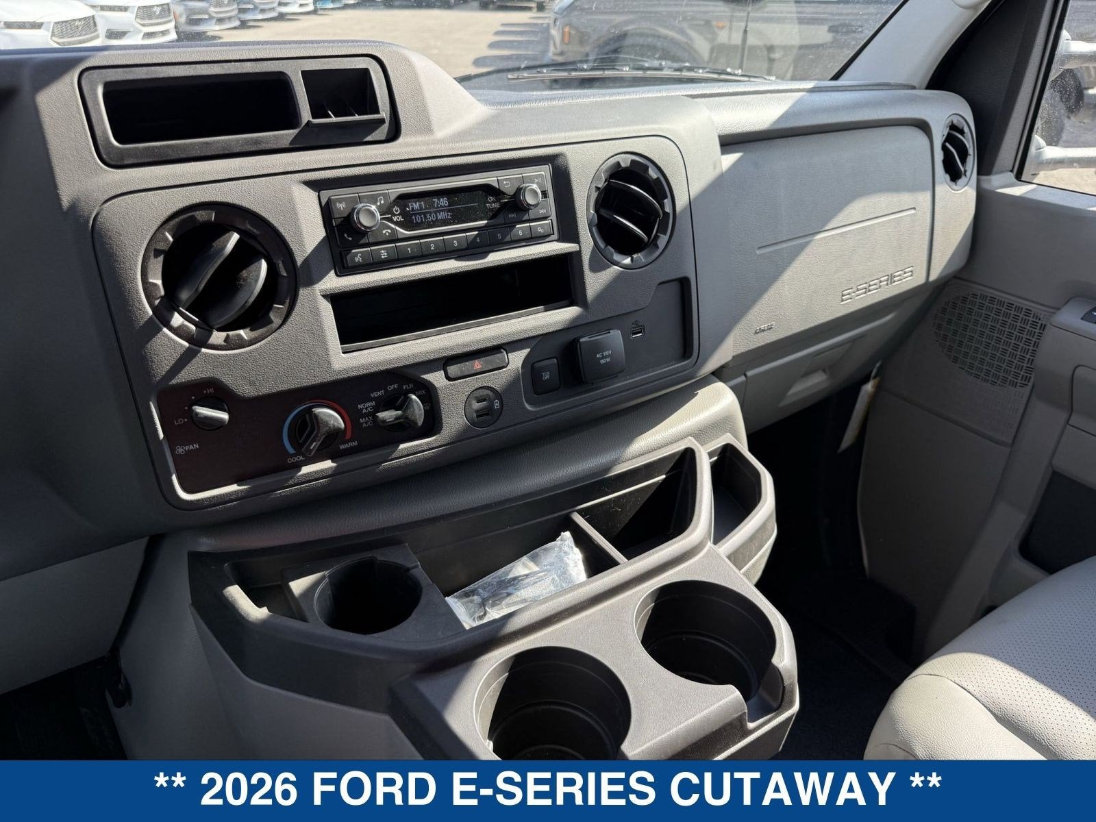 2026 Ford E-Series Cutaway E-350 SRW