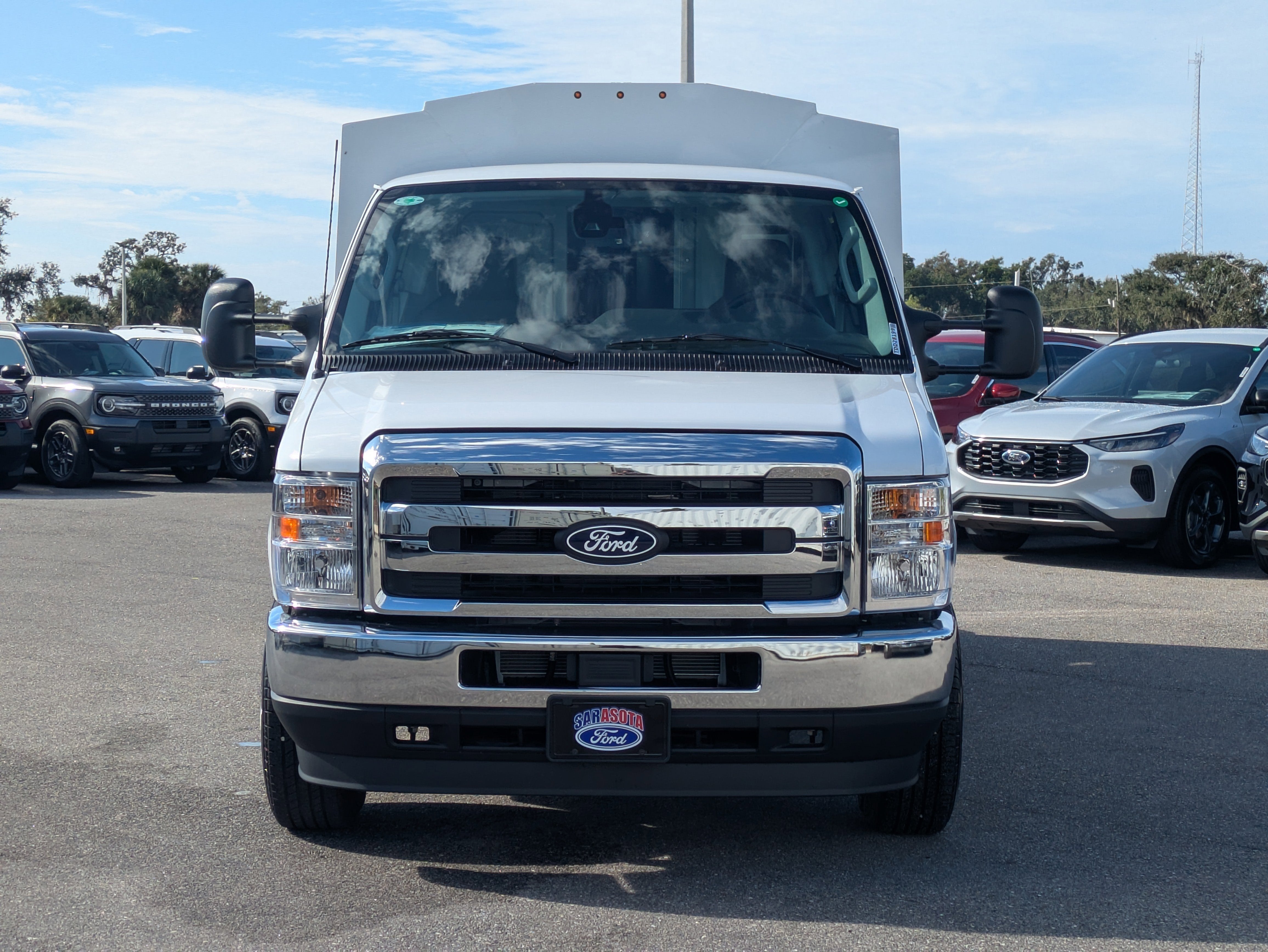 2026 Ford E-350SD E-350 SRW