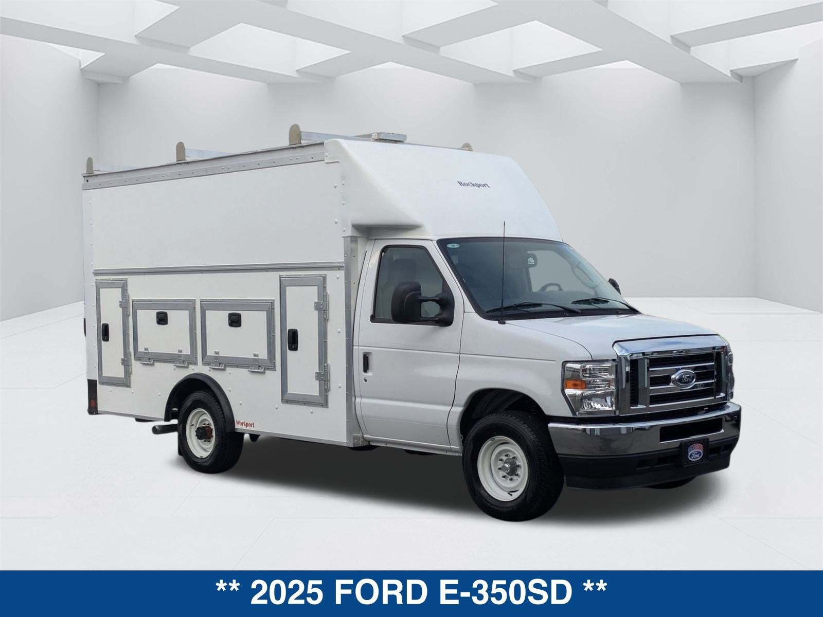 2025 Ford E-350SD E-350 SRW