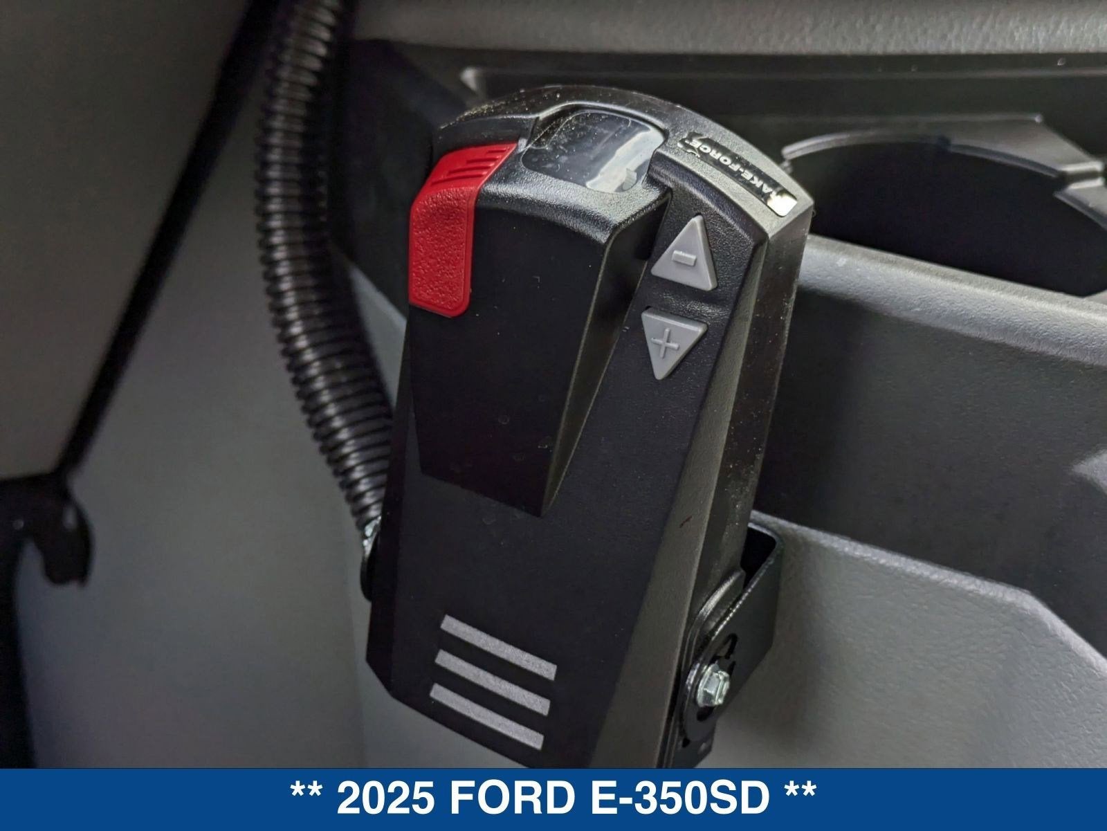 2025 Ford E-350SD E-350 SRW