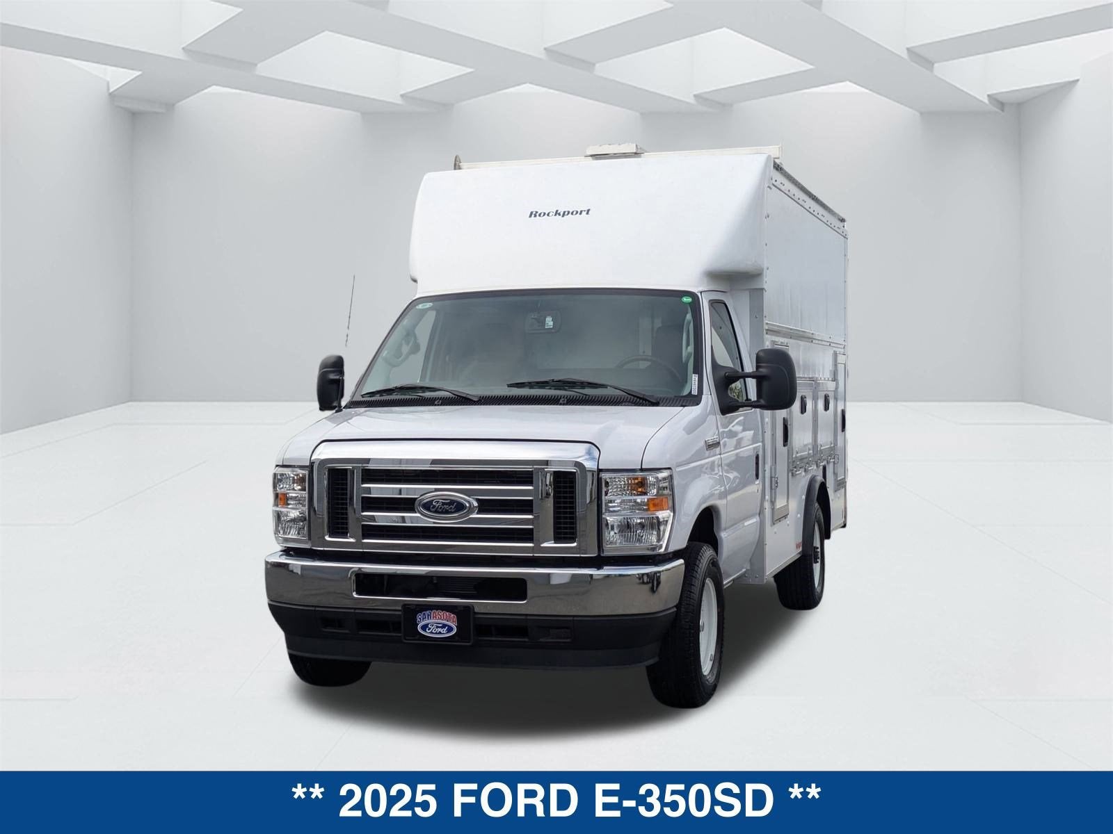 2025 Ford E-350SD E-350 SRW