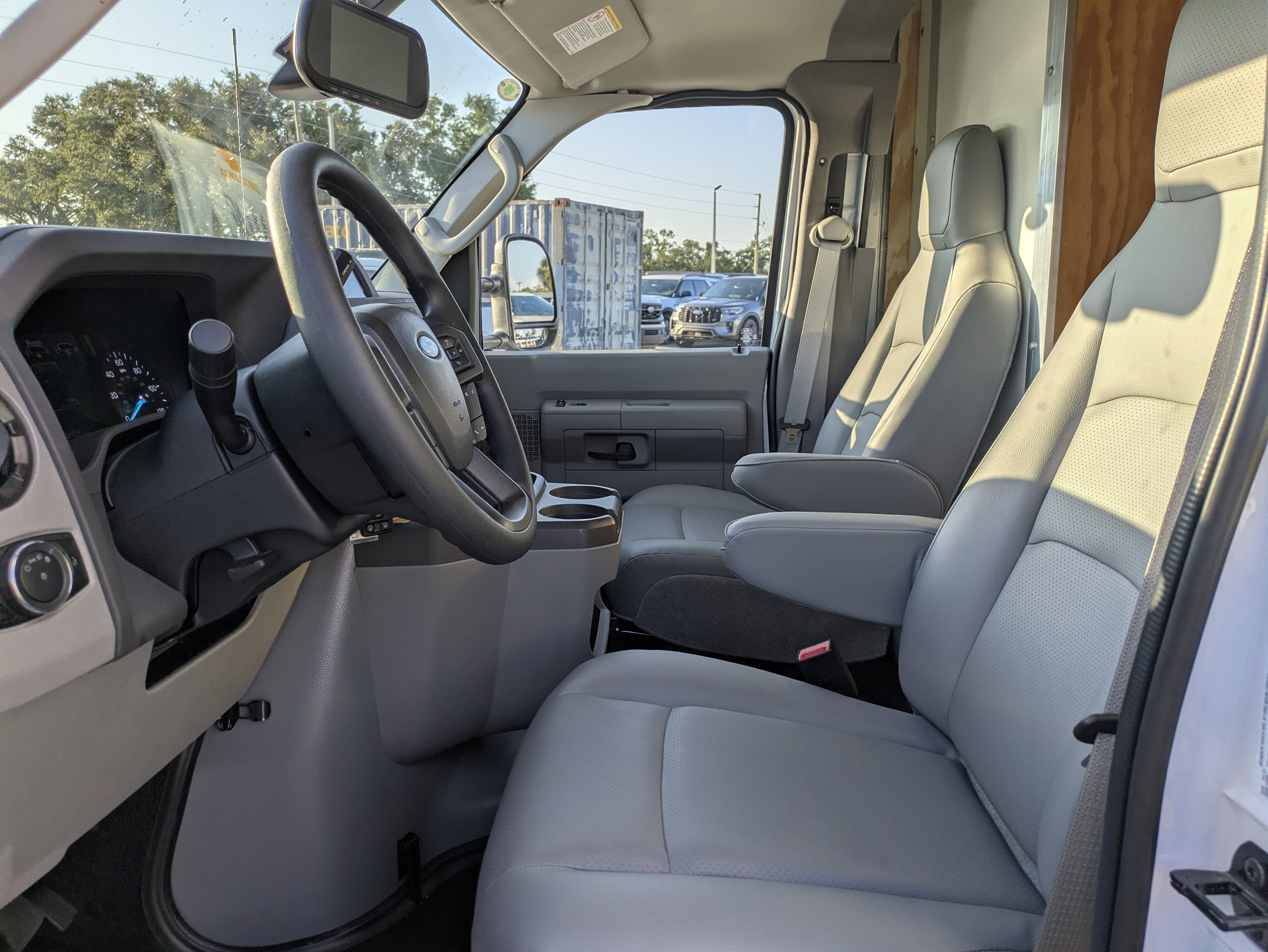 2026 Ford E-350SD E-350 SRW