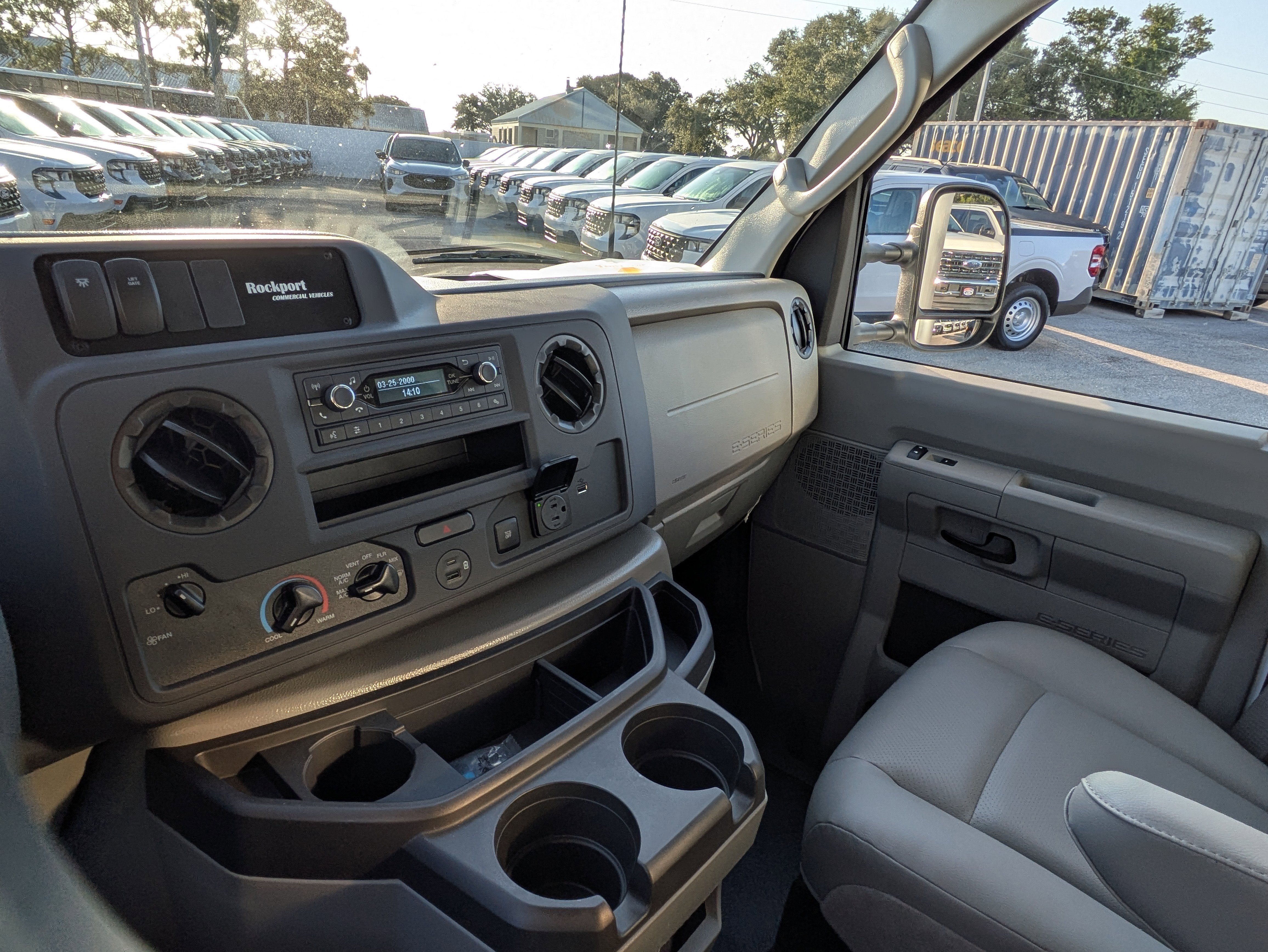 2026 Ford E-350SD E-350 SRW