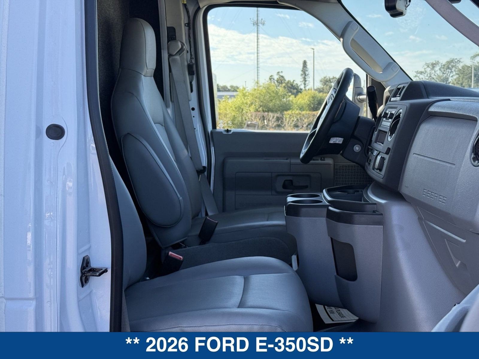 2026 Ford E-350SD oojt