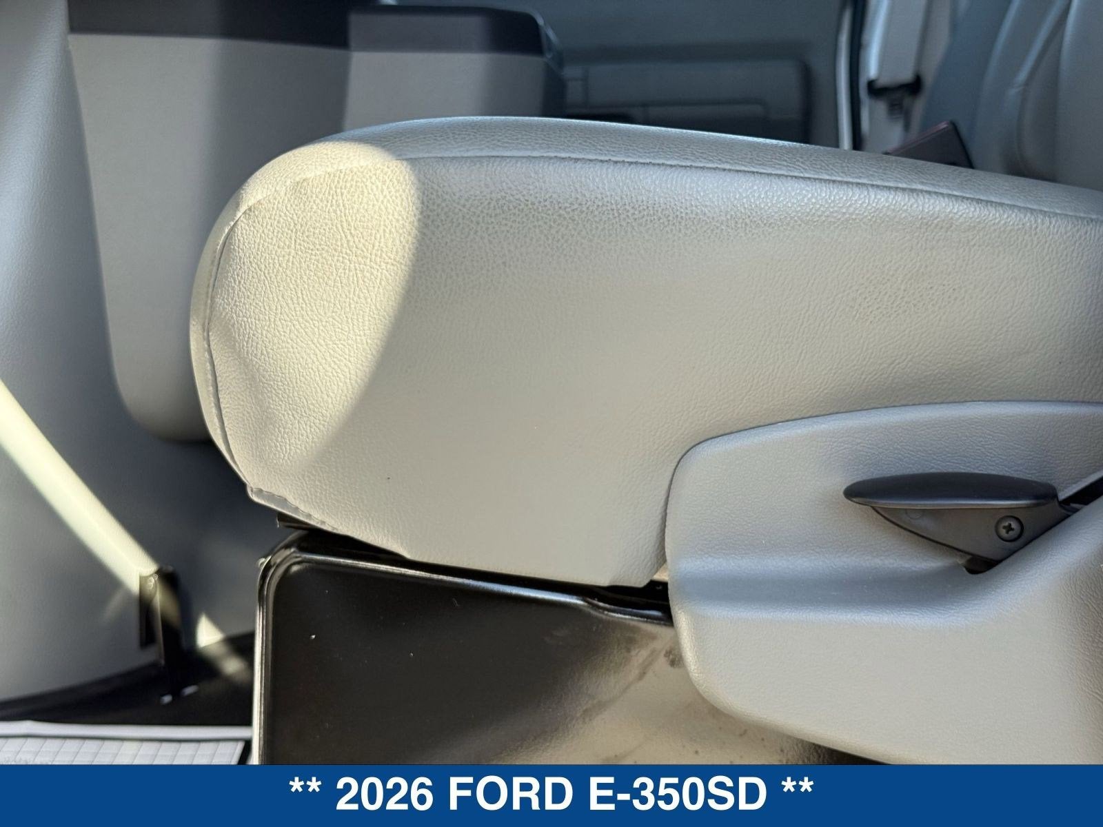 2026 Ford E-350SD oojt