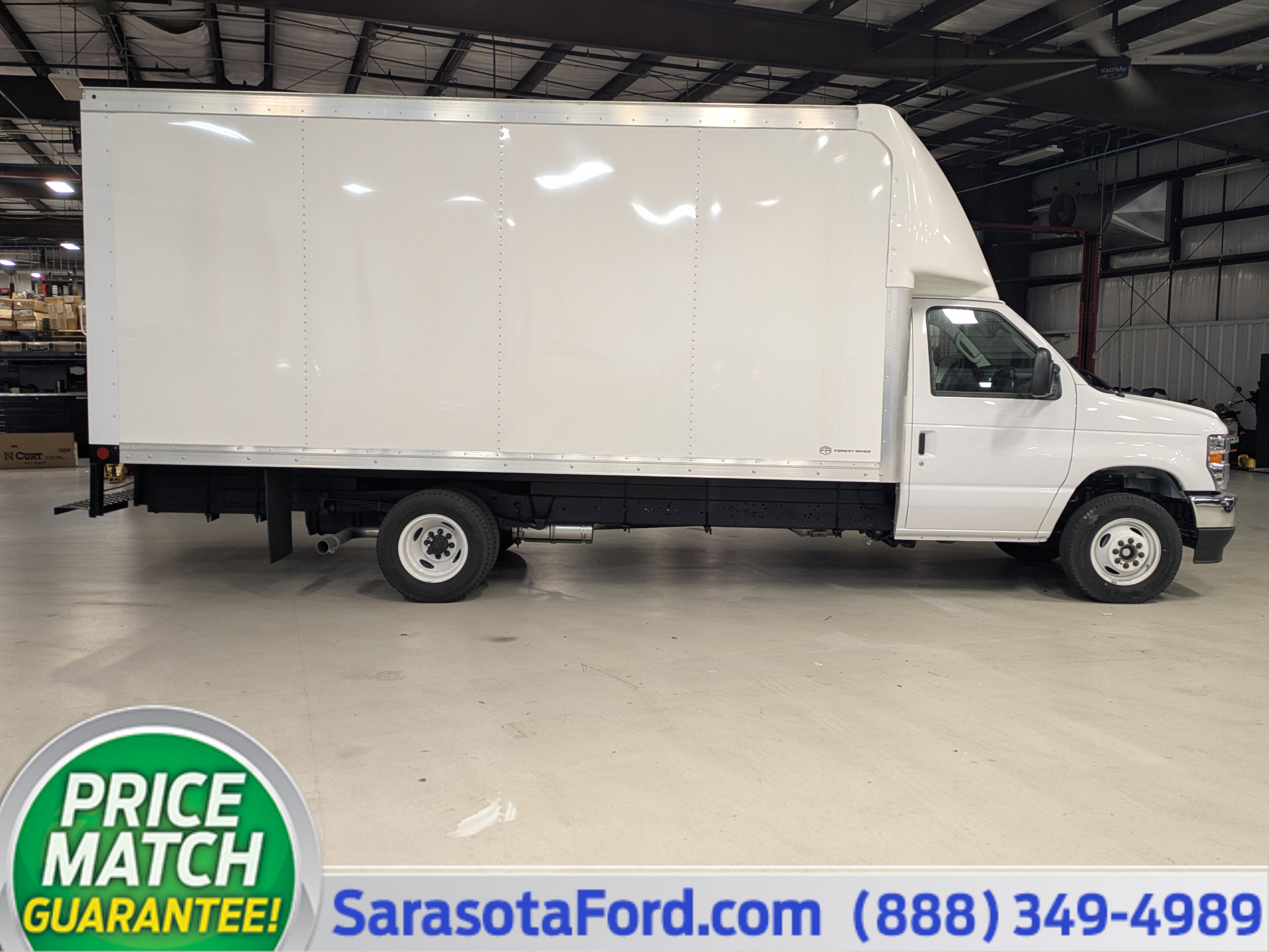 2026 Ford E-Series Cutaway E-450 DRW