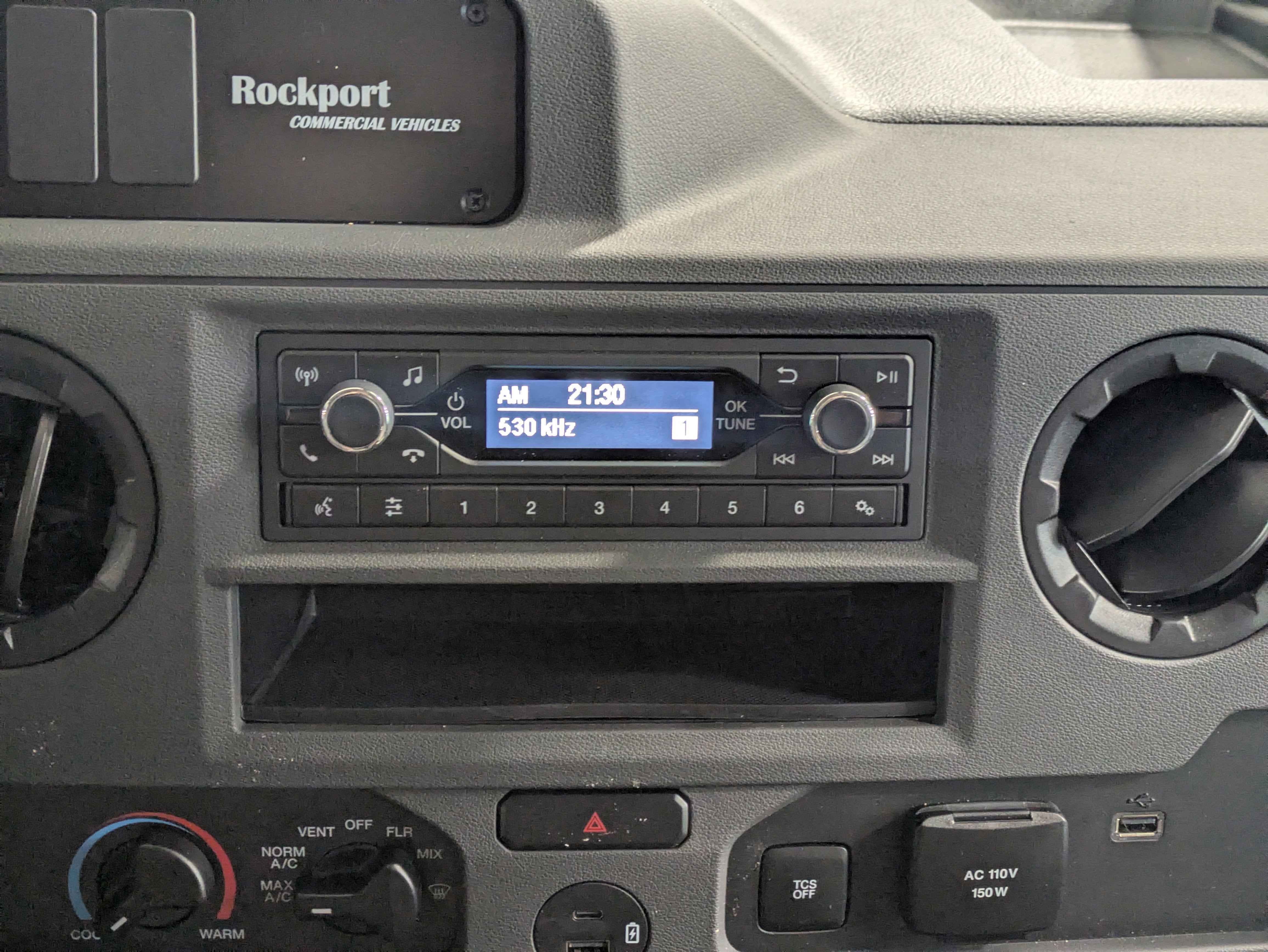 2026 Ford E-Series Cutaway E-450 DRW