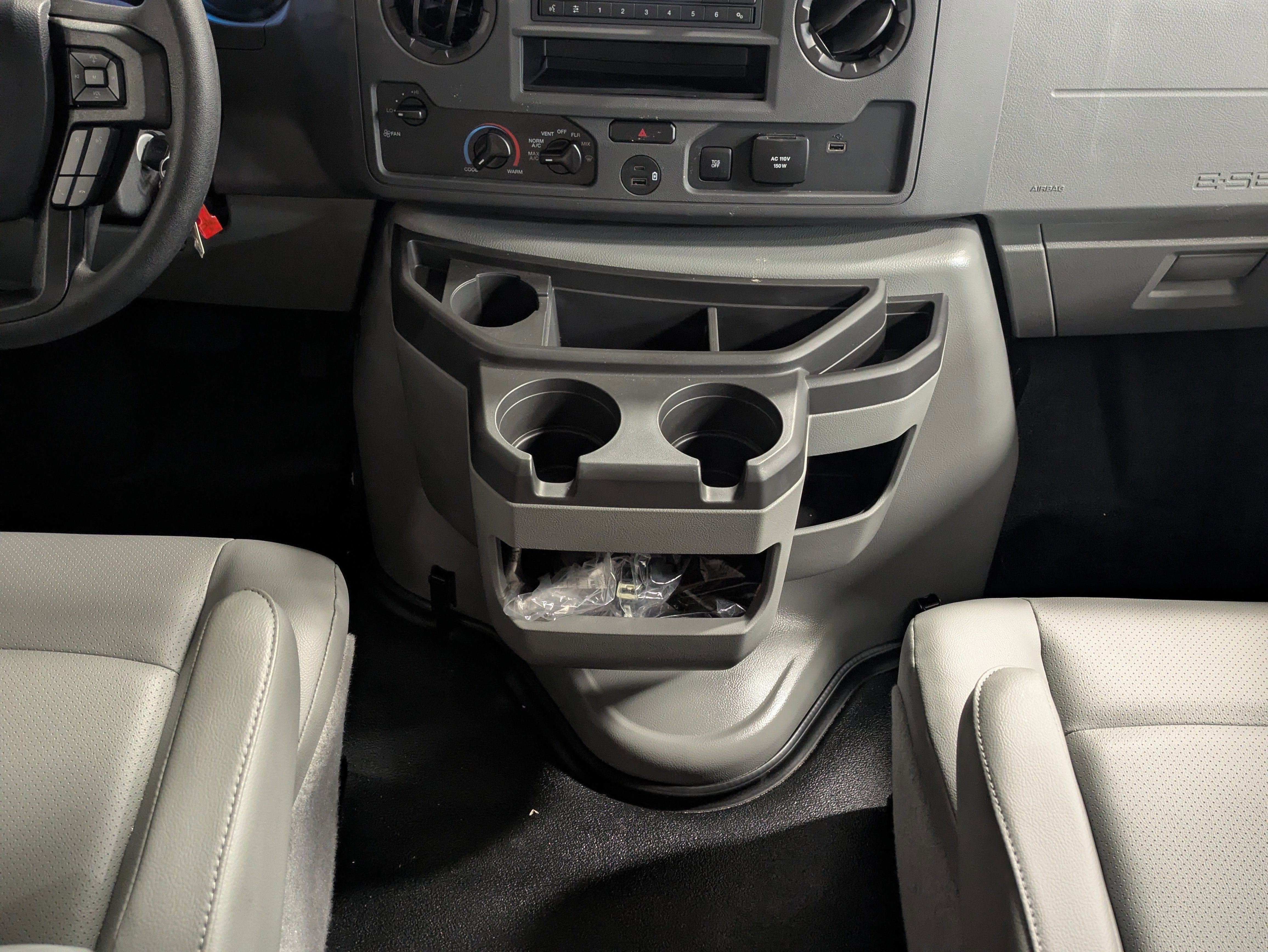 2026 Ford E-Series Cutaway E-450 DRW