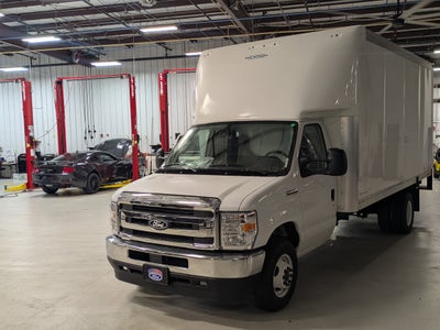 2026 Ford E-Series Cutaway E-450 DRW