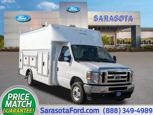 2025 Ford E-Series Cutaway E-450 DRW