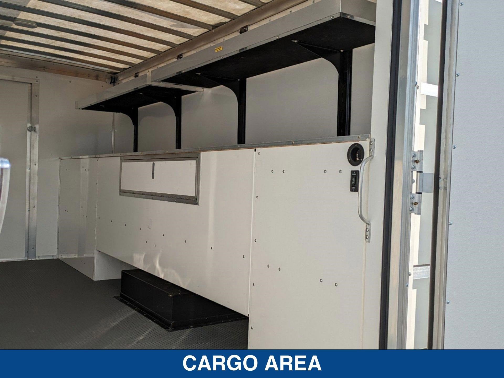 2025 Ford E-Series Cutaway E-450 DRW