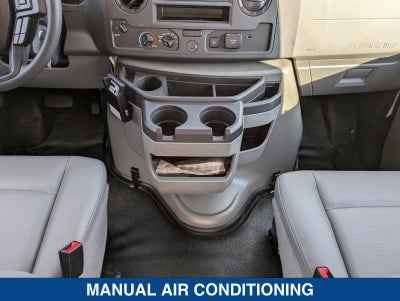 2025 Ford E-Series Cutaway E-450 DRW