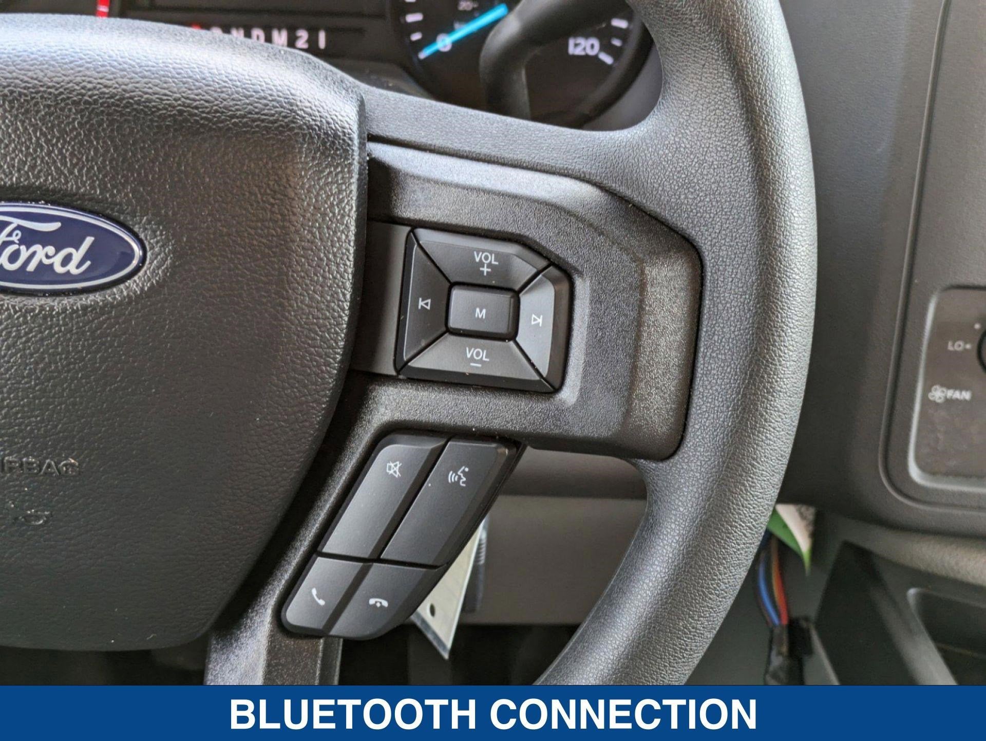 2025 Ford E-Series Cutaway E-450 DRW