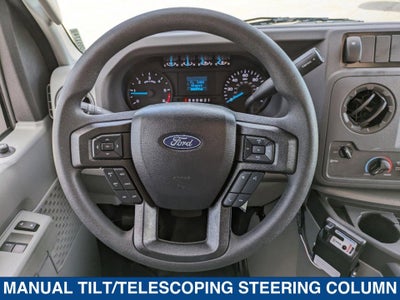 2025 Ford E-Series Cutaway E-450 DRW