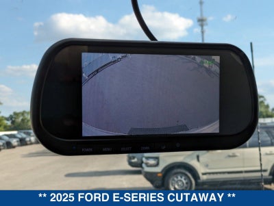 2025 Ford E-Series Cutaway E-450 DRW