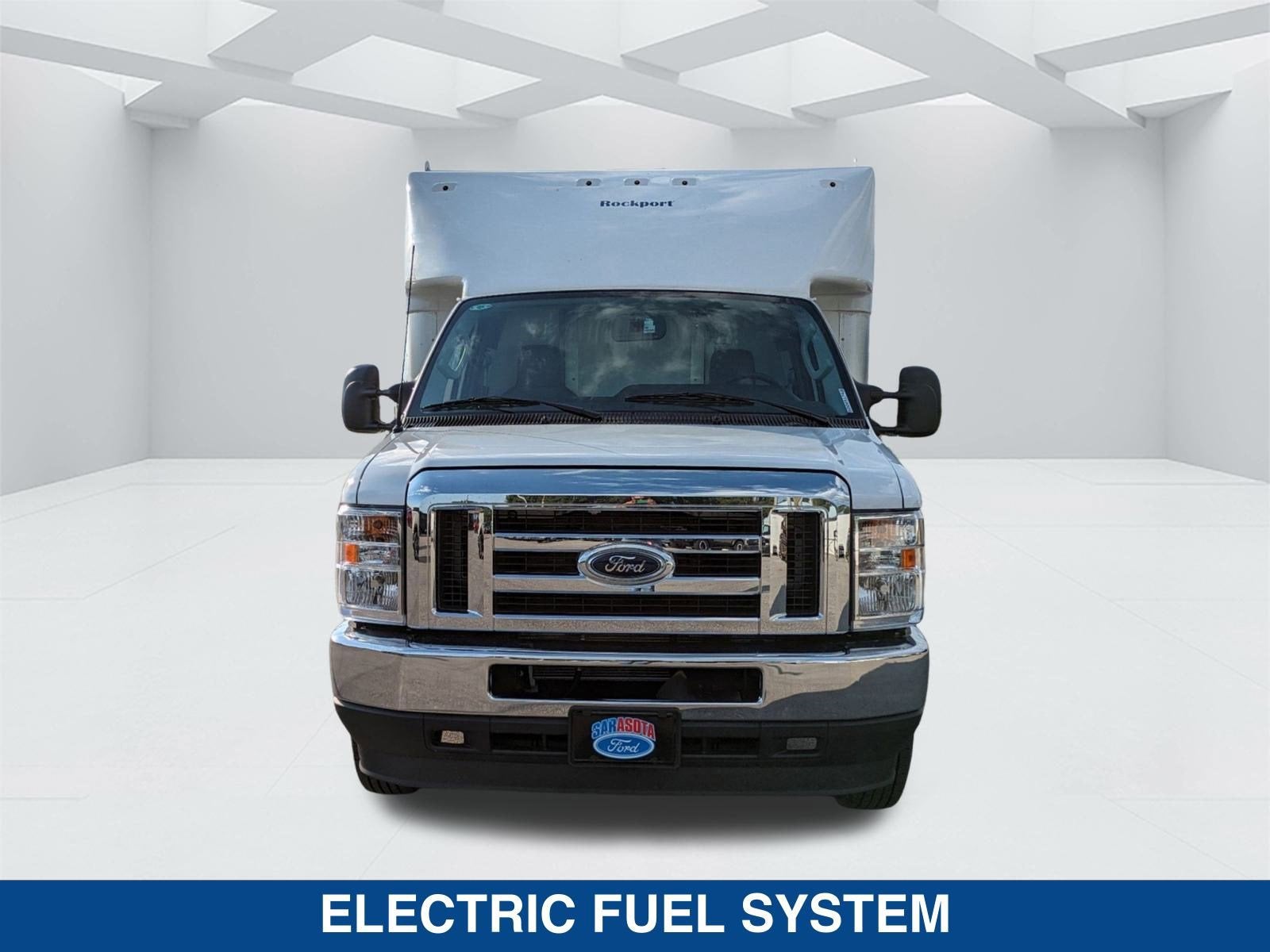 2025 Ford E-Series Cutaway E-450 DRW