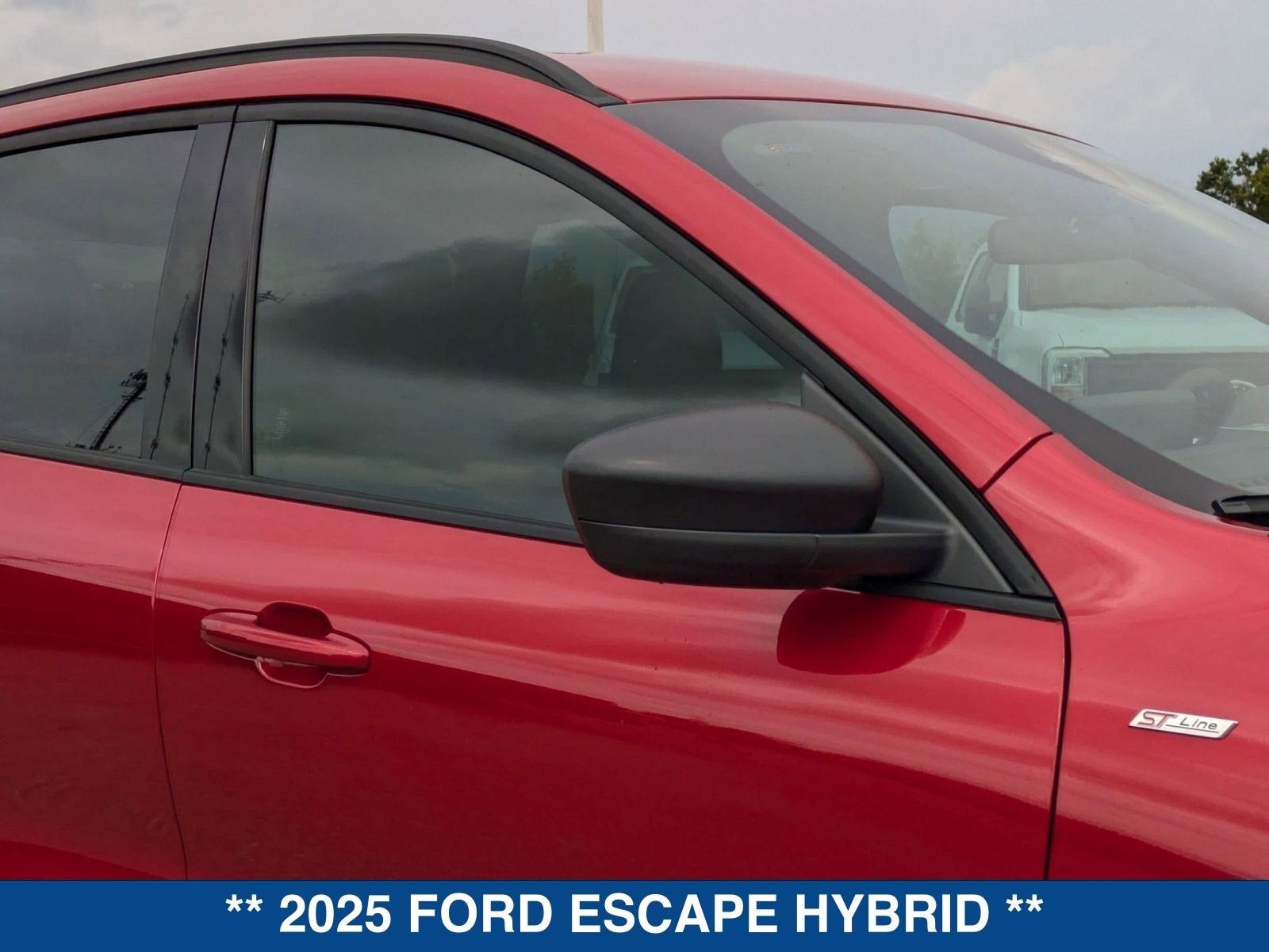 2025 Ford Escape Hybrid ST-Line