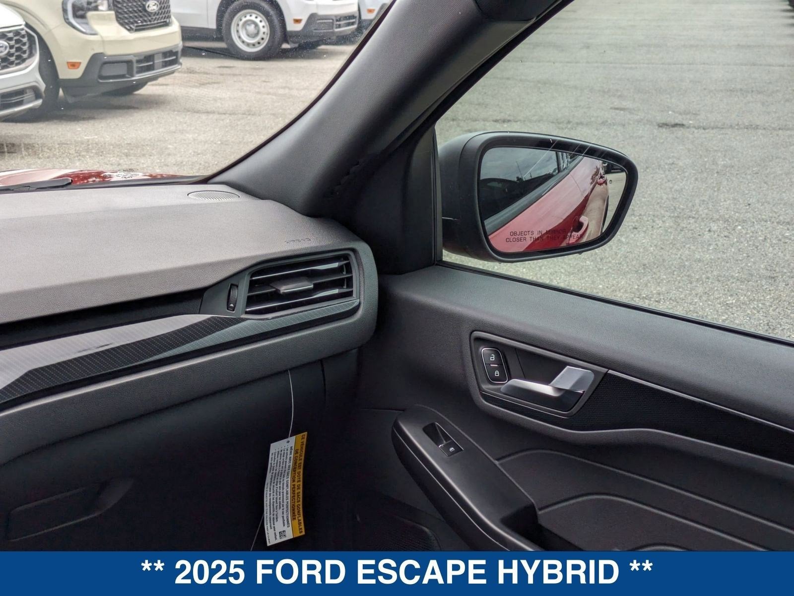 2025 Ford Escape Hybrid ST-Line