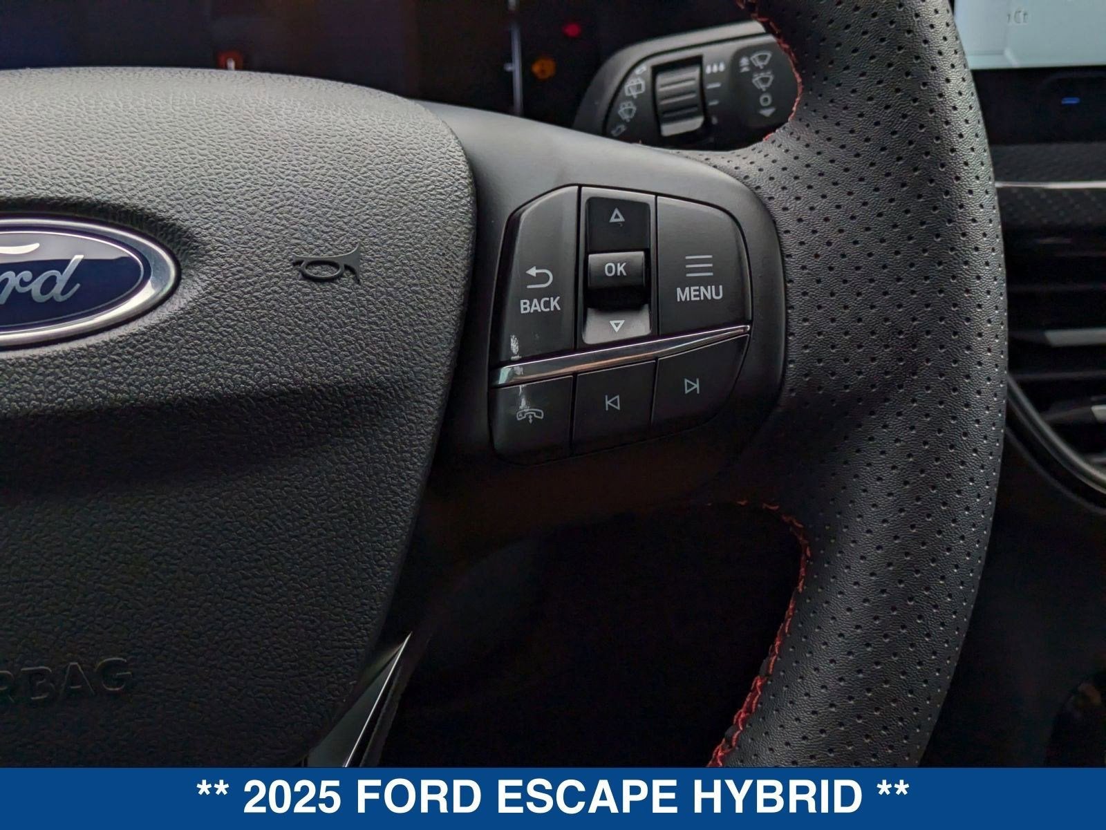 2025 Ford Escape Hybrid ST-Line