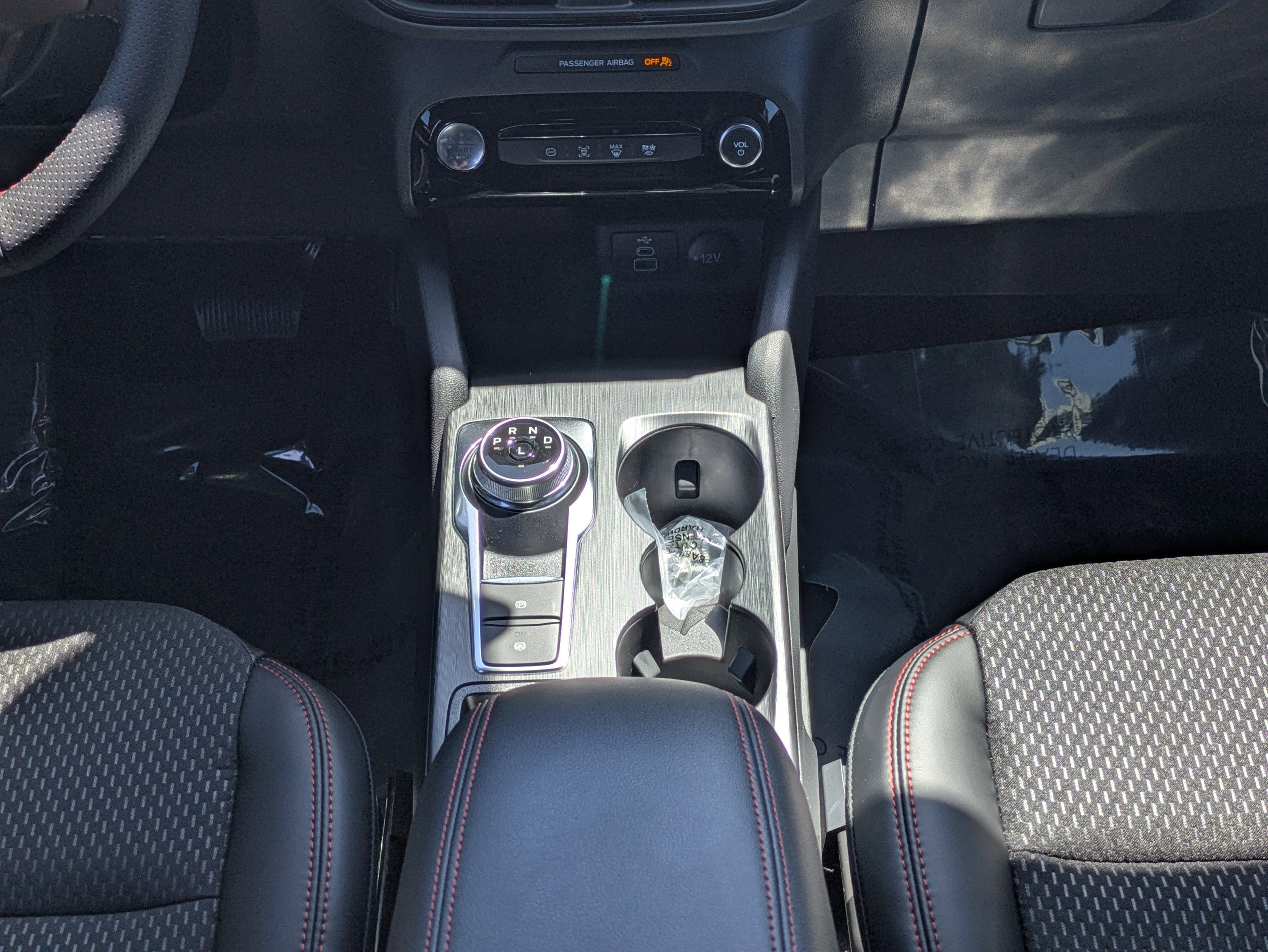 2025 Ford Escape Hybrid ST-Line