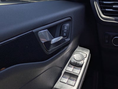 2025 Ford Escape Hybrid ST-Line