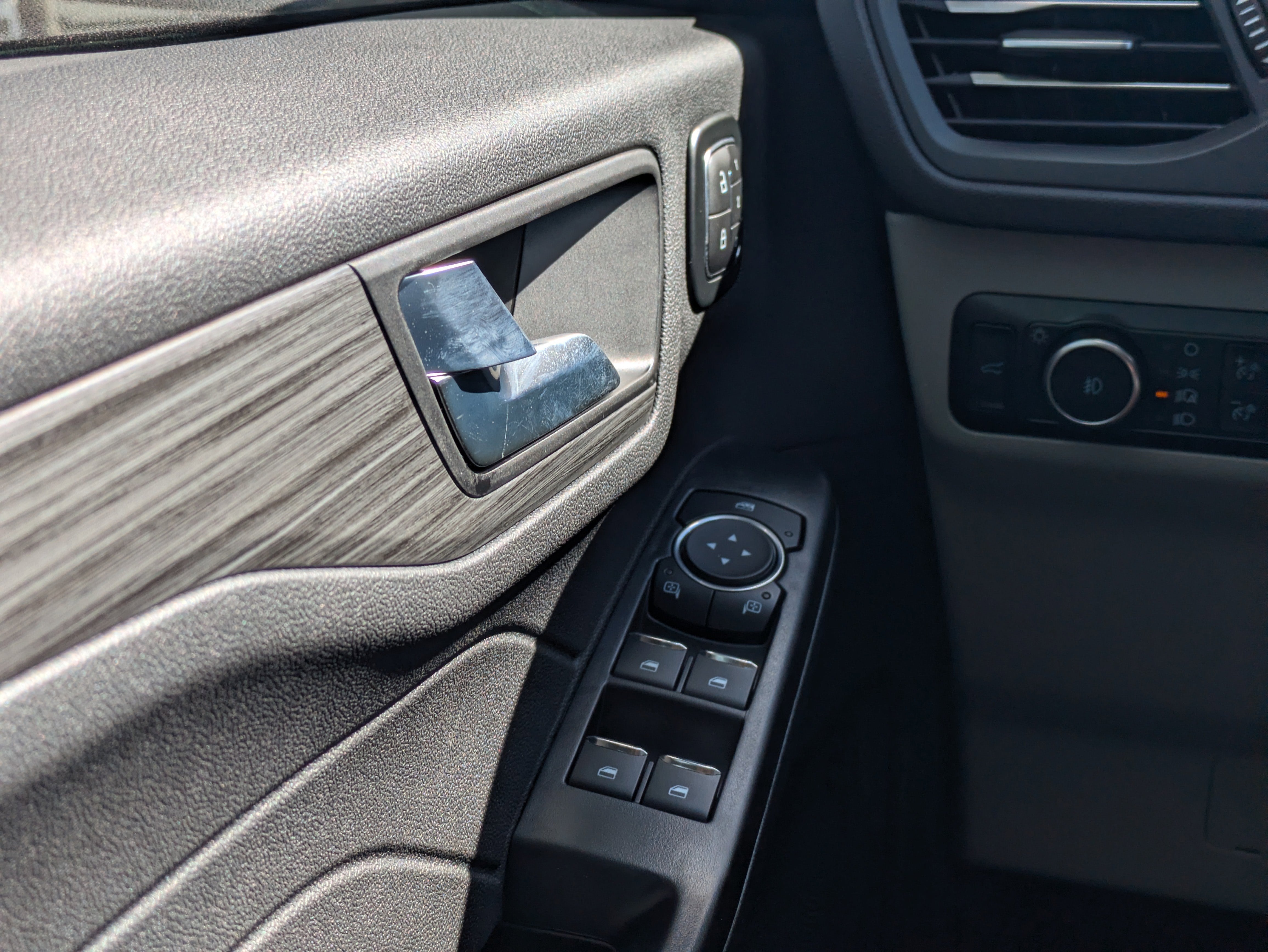 2026 Ford Escape Platinum