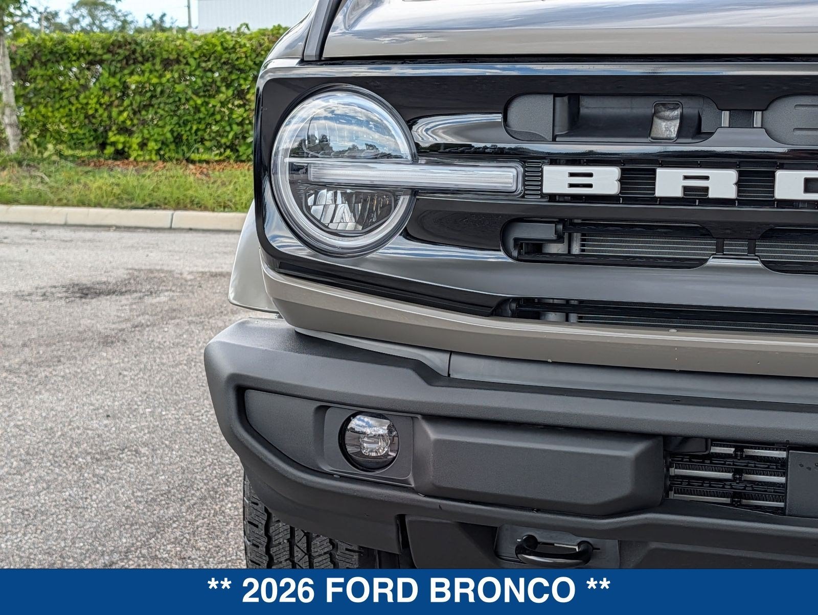 2026 Ford Bronco Outer Banks