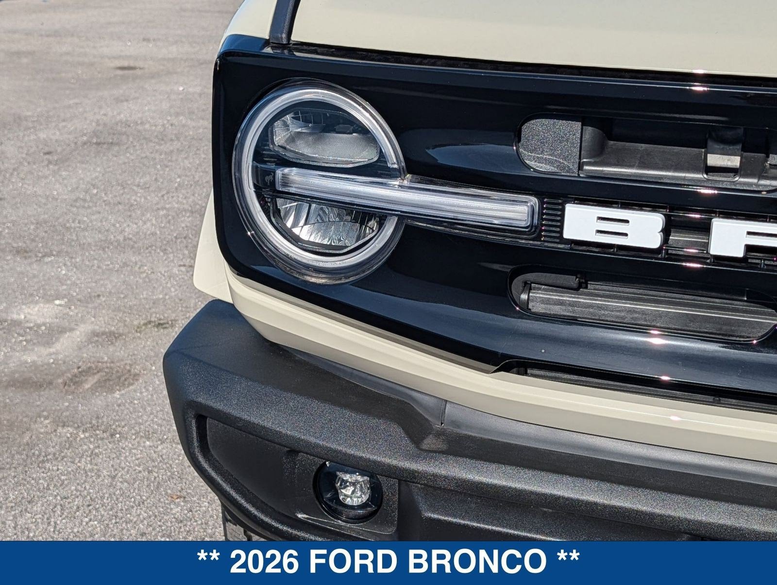 2026 Ford Bronco Outer Banks