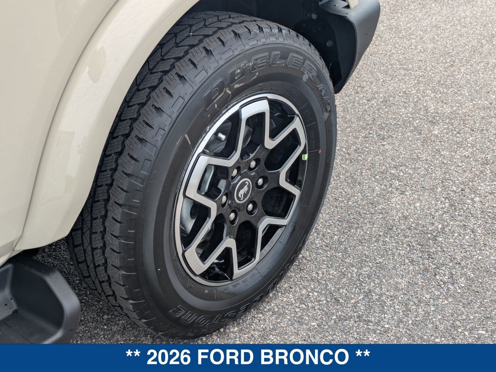2026 Ford Bronco Outer Banks